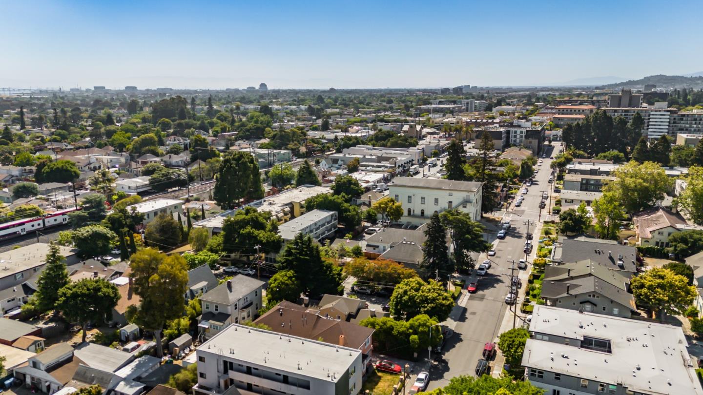 Detail Gallery Image 20 of 21 For 305 Catalpa St, San Mateo,  CA 94401 - – Beds | – Baths