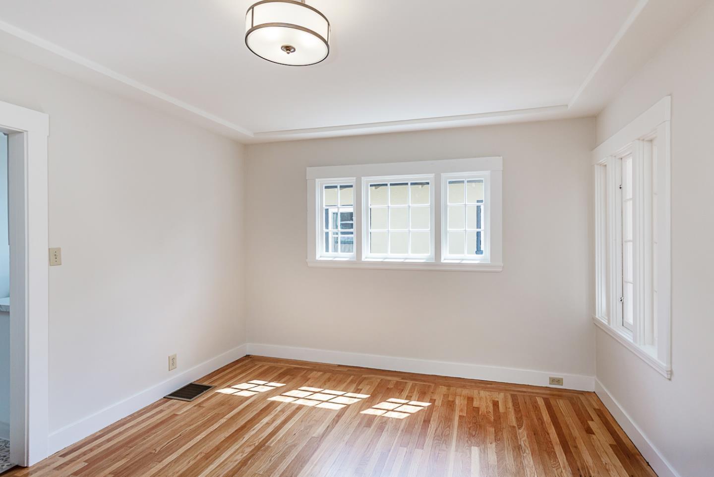 Detail Gallery Image 12 of 48 For 828 Highland Ave, San Mateo,  CA 94401 - – Beds | – Baths