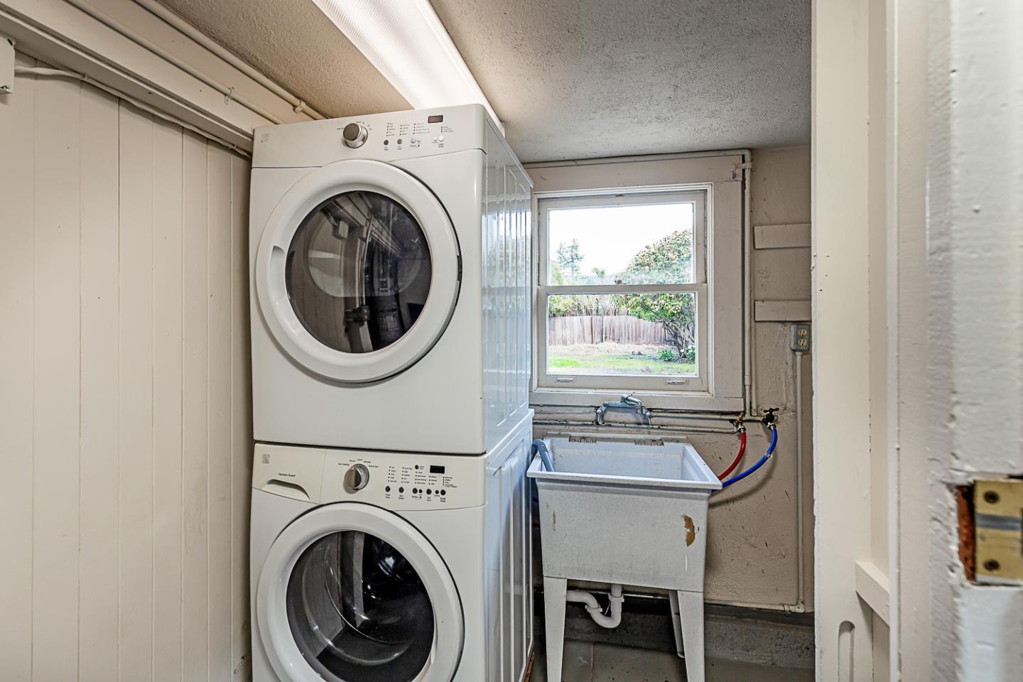 Detail Gallery Image 19 of 48 For 828 Highland Ave, San Mateo,  CA 94401 - – Beds | – Baths