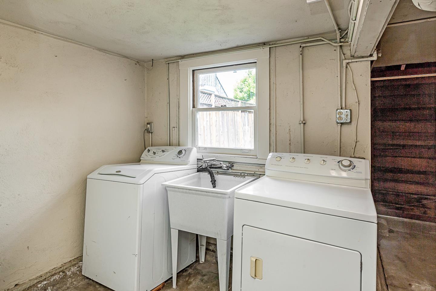 Detail Gallery Image 35 of 48 For 828 Highland Ave, San Mateo,  CA 94401 - – Beds | – Baths