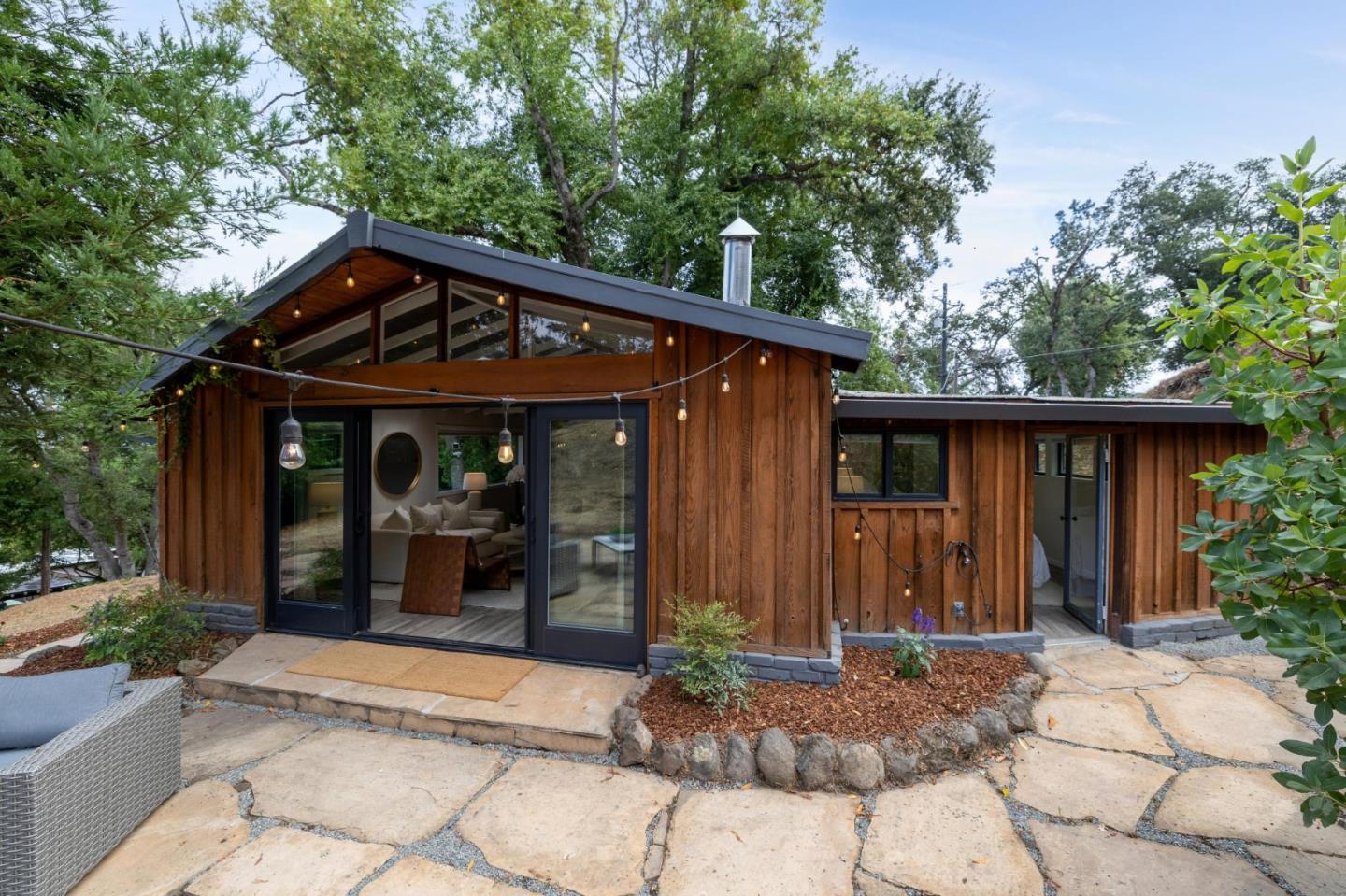 Detail Gallery Image 11 of 25 For 76 Old Spanish Trl, Portola Valley,  CA 94028 - 2 Beds | 2 Baths