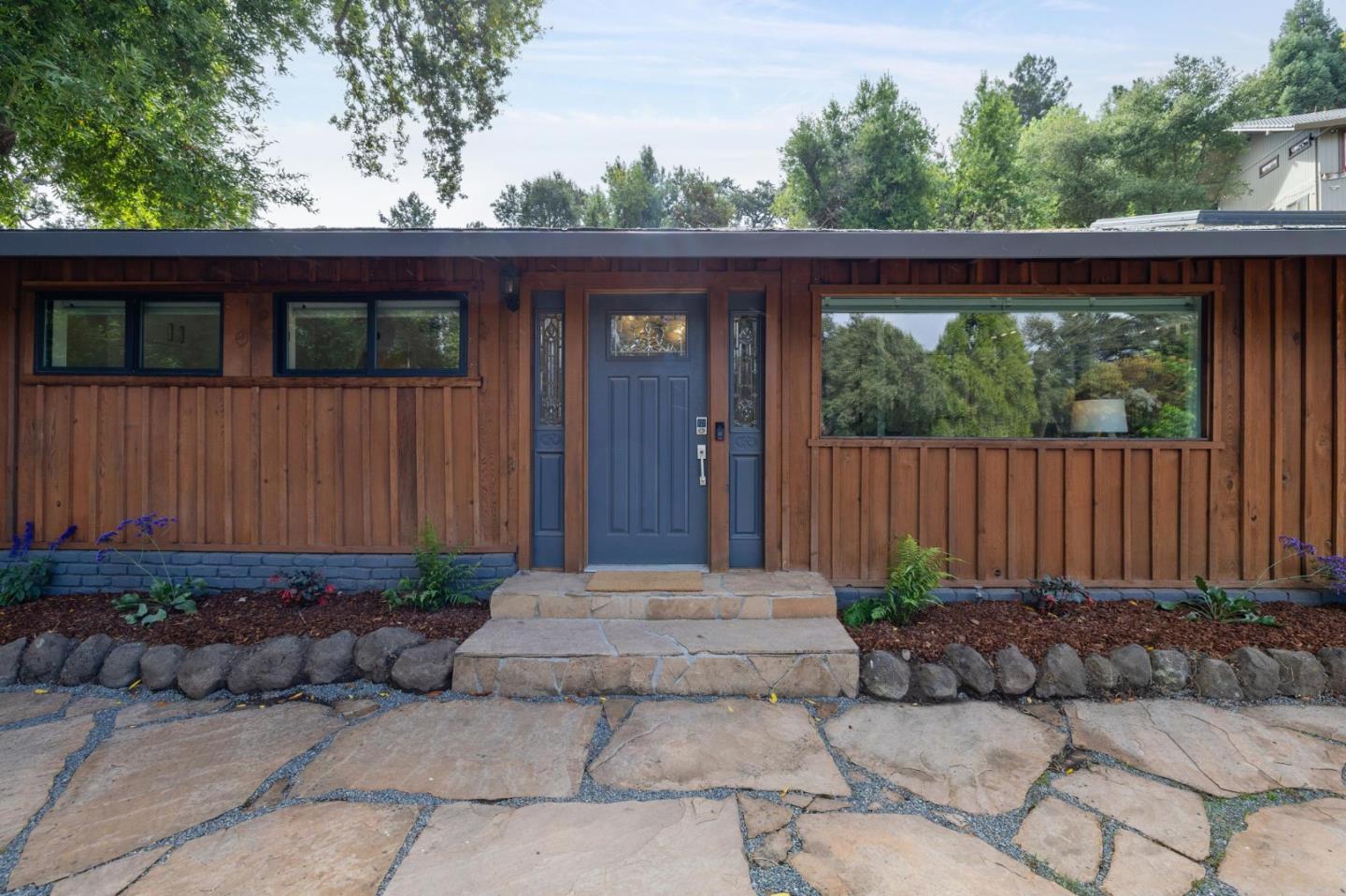 Detail Gallery Image 12 of 25 For 76 Old Spanish Trl, Portola Valley,  CA 94028 - 2 Beds | 2 Baths