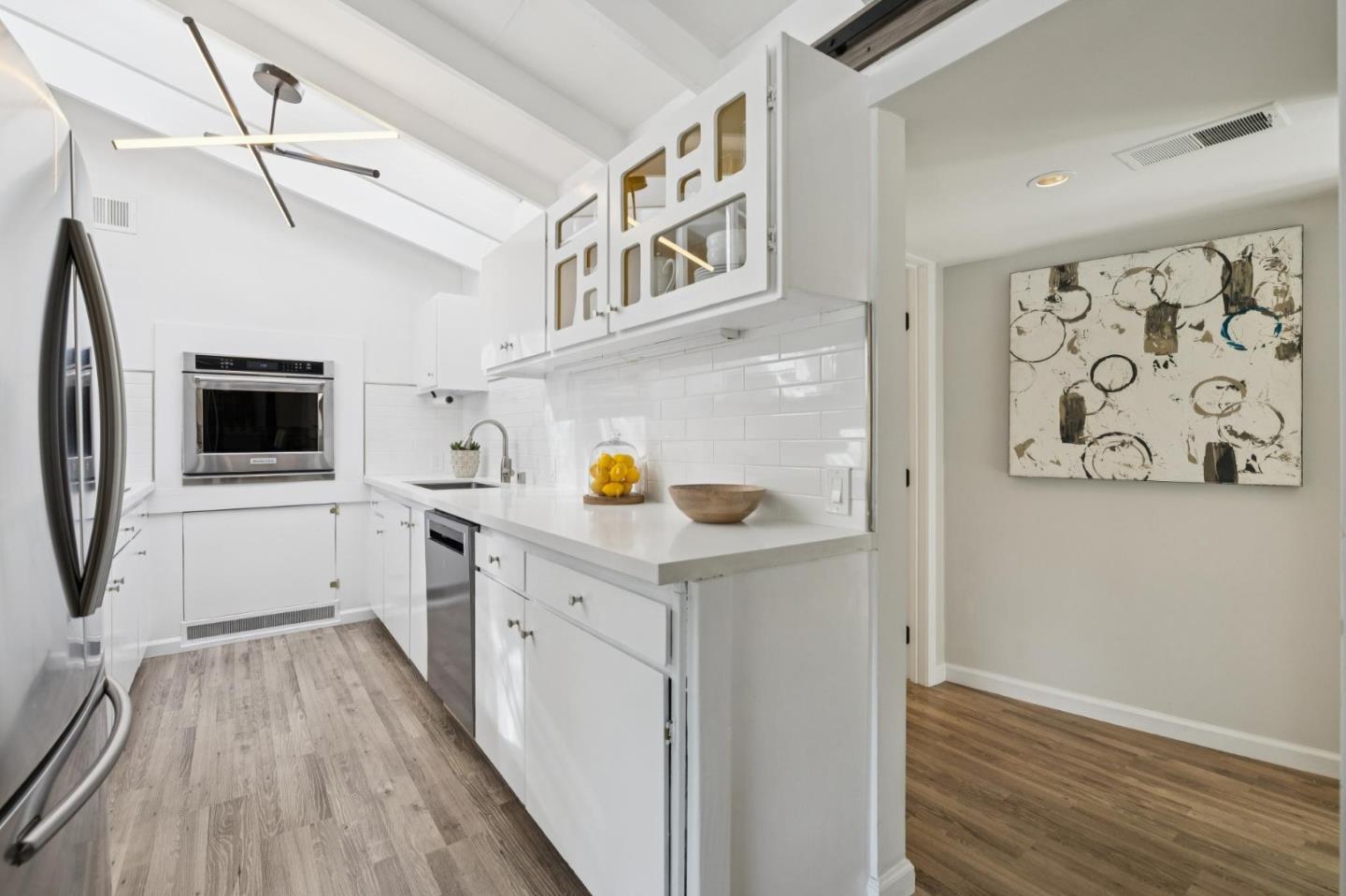 Detail Gallery Image 15 of 25 For 76 Old Spanish Trl, Portola Valley,  CA 94028 - 2 Beds | 2 Baths