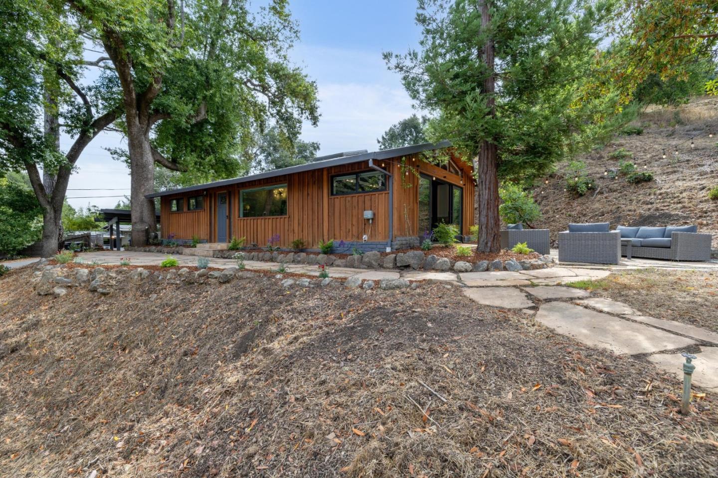 Detail Gallery Image 23 of 25 For 76 Old Spanish Trl, Portola Valley,  CA 94028 - 2 Beds | 2 Baths