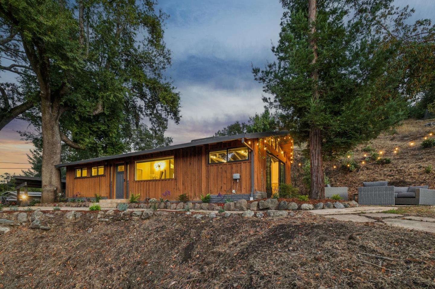 Detail Gallery Image 5 of 25 For 76 Old Spanish Trl, Portola Valley,  CA 94028 - 2 Beds | 2 Baths