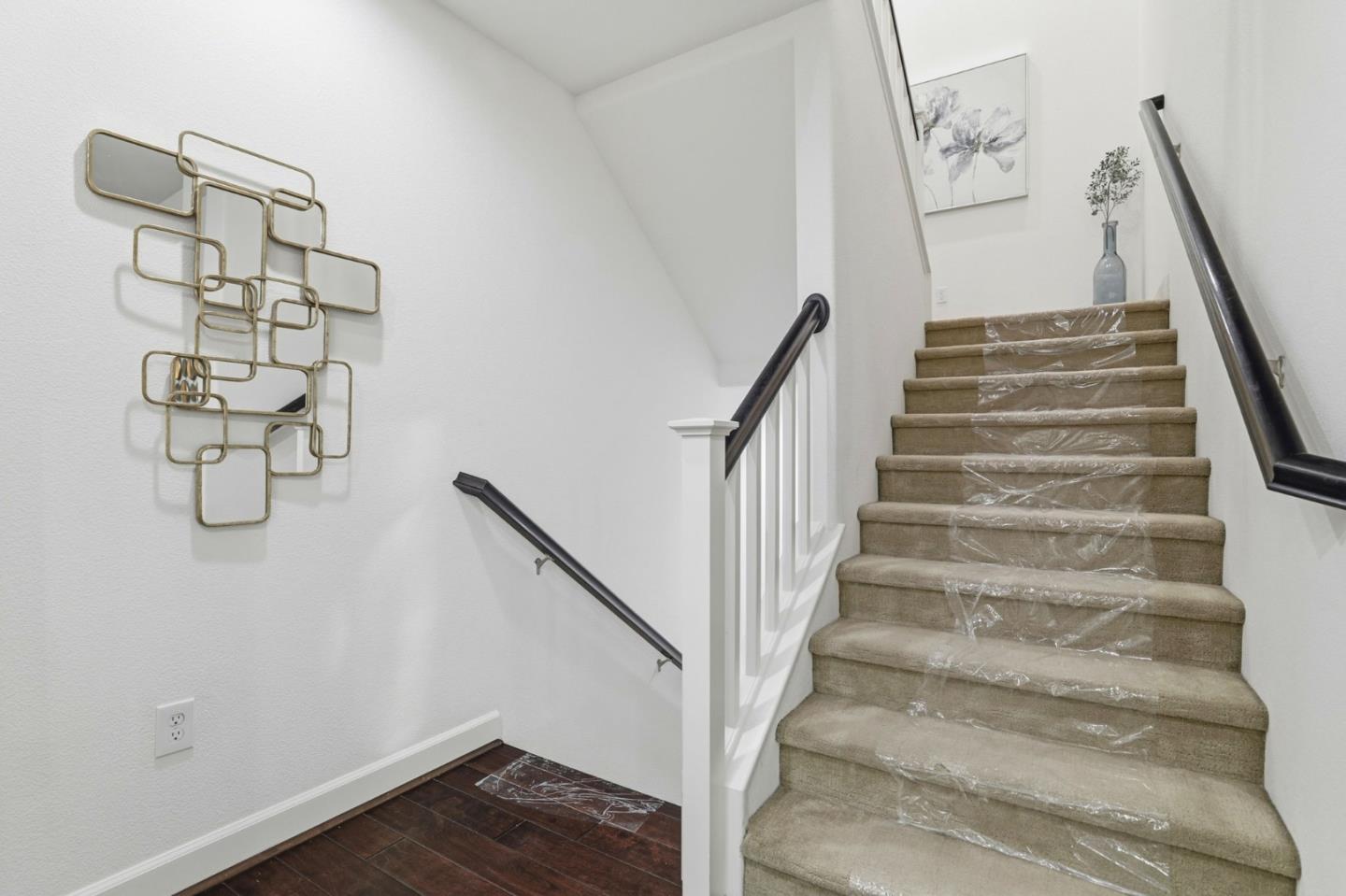 Detail Gallery Image 14 of 39 For 2037 Lee Way, Milpitas,  CA 95035 - 3 Beds | 3 Baths