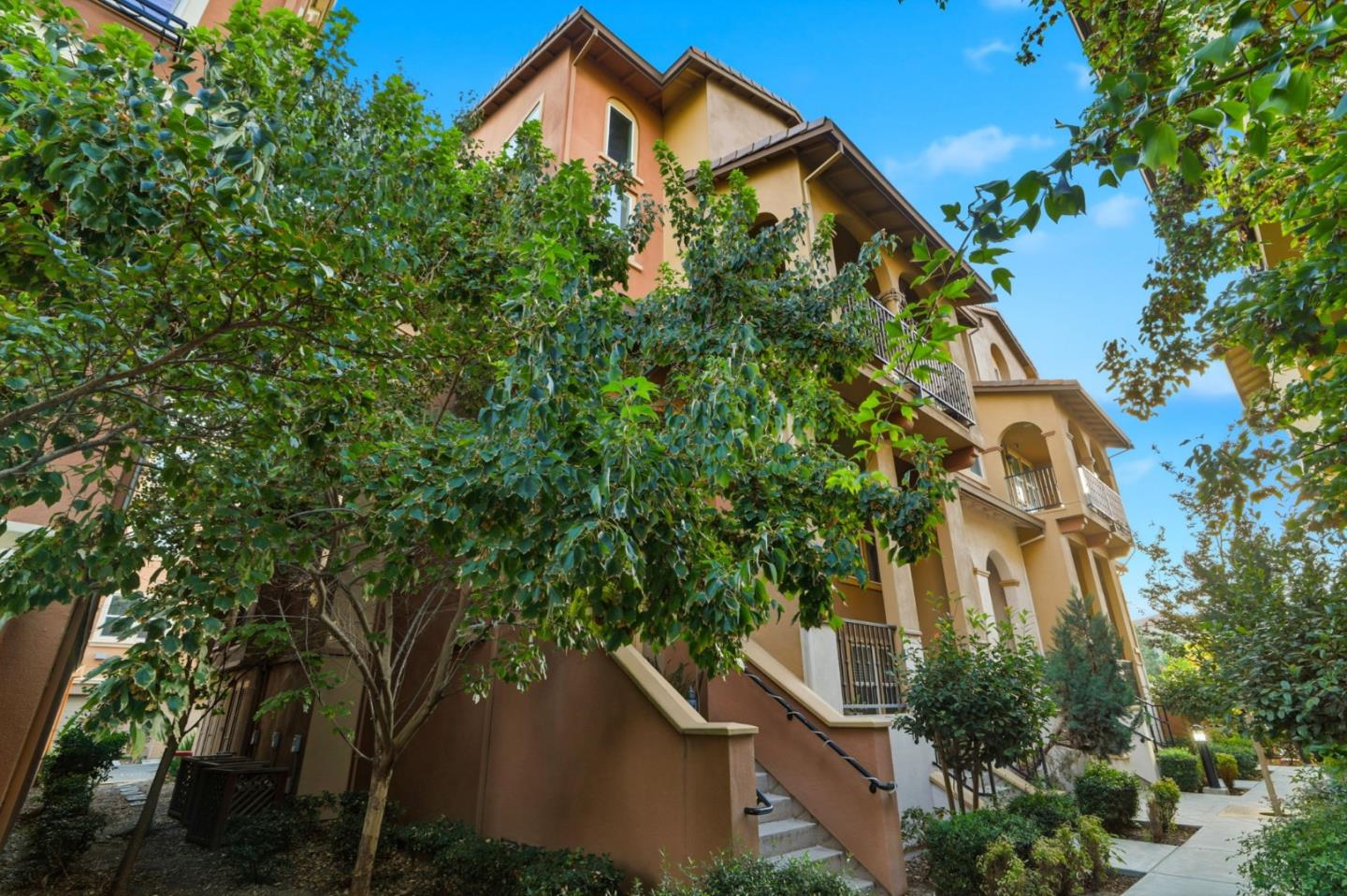 Detail Gallery Image 34 of 39 For 2037 Lee Way, Milpitas,  CA 95035 - 3 Beds | 3 Baths