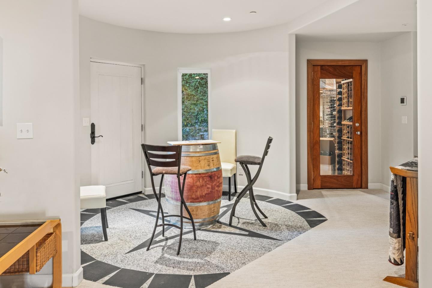 Detail Gallery Image 26 of 41 For 100 Cypress Way, Carmel,  CA 93923 - 5 Beds | 4/1 Baths