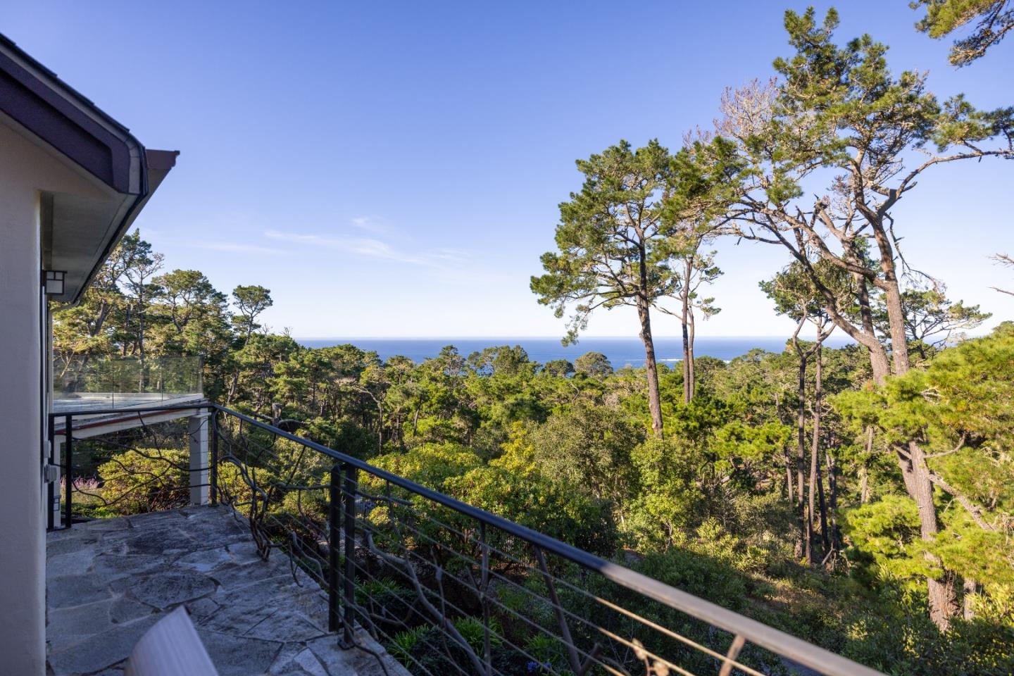 Detail Gallery Image 36 of 41 For 100 Cypress Way, Carmel,  CA 93923 - 5 Beds | 4/1 Baths