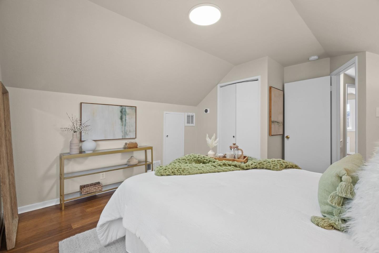 Detail Gallery Image 21 of 75 For 389 E Washington Ave, Sunnyvale,  CA 94086 - 4 Beds | 1/1 Baths