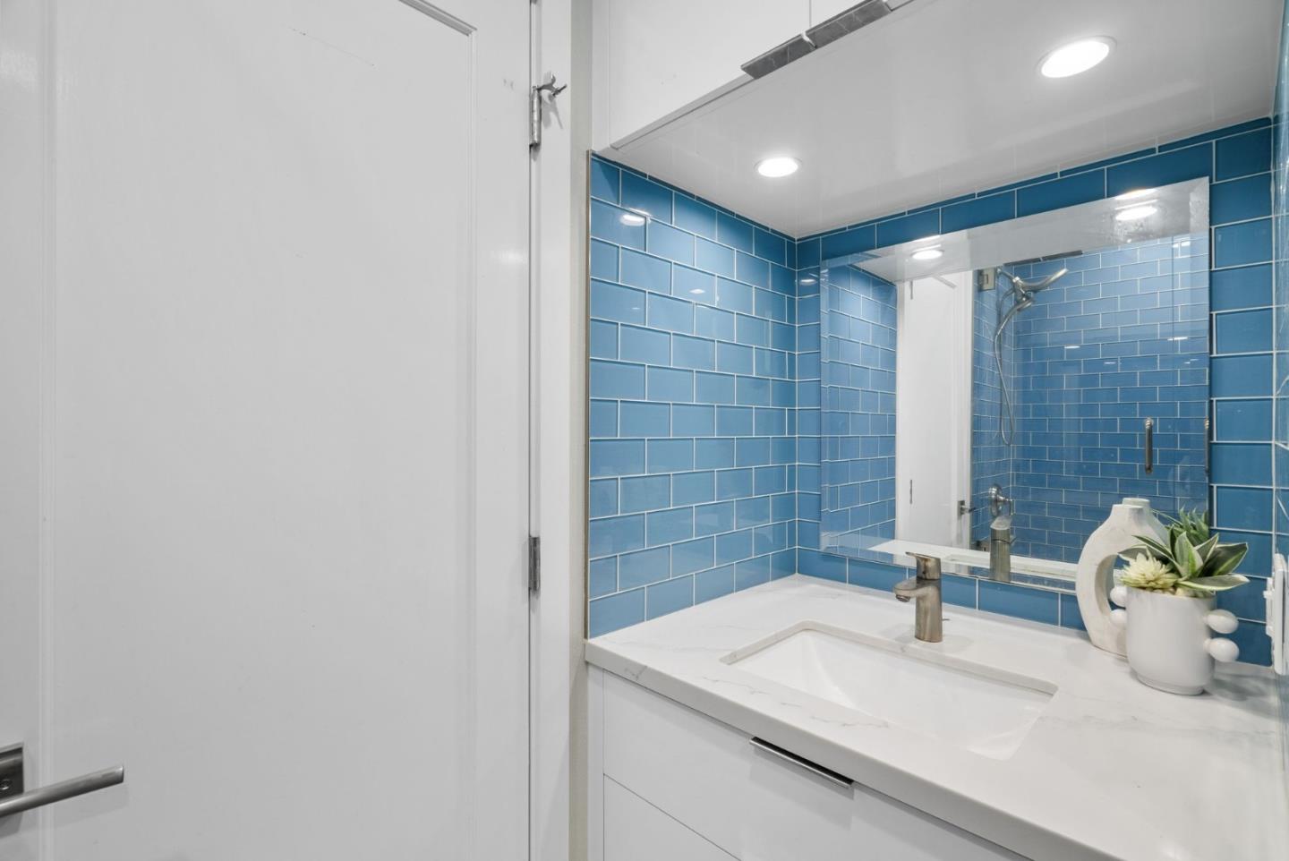 Detail Gallery Image 22 of 75 For 389 E Washington Ave, Sunnyvale,  CA 94086 - 4 Beds | 1/1 Baths