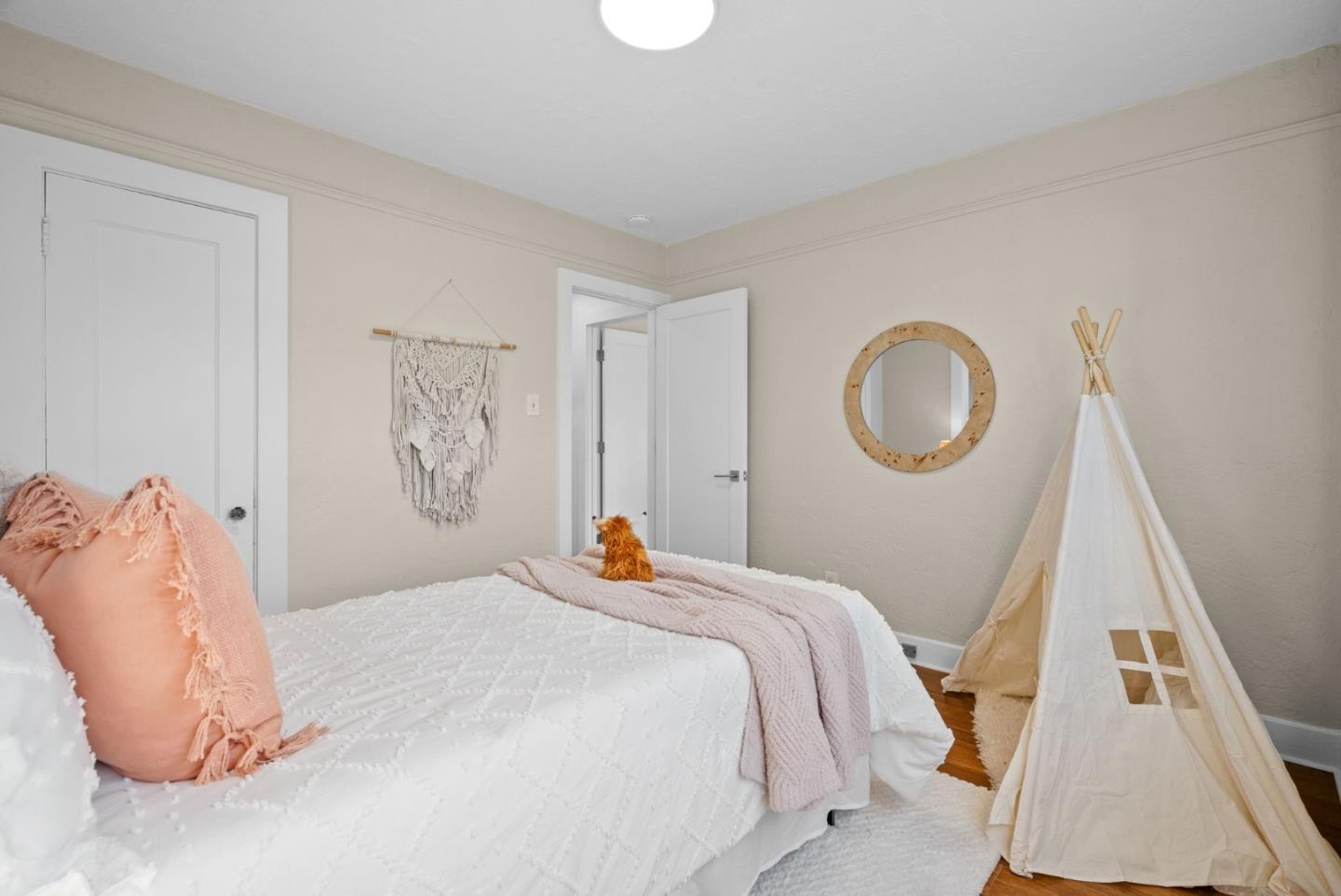 Detail Gallery Image 26 of 75 For 389 E Washington Ave, Sunnyvale,  CA 94086 - 4 Beds | 1/1 Baths