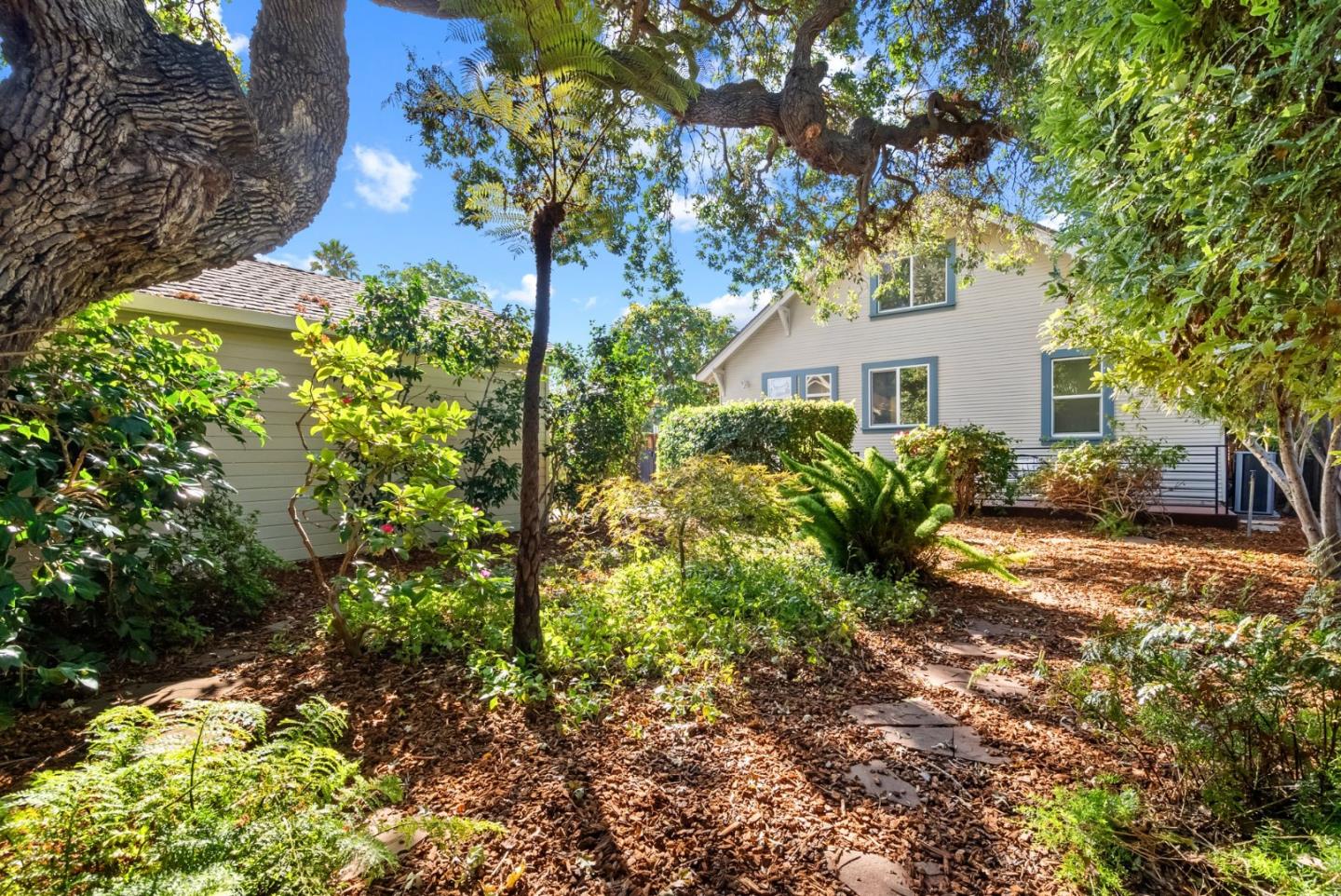 Detail Gallery Image 60 of 75 For 389 E Washington Ave, Sunnyvale,  CA 94086 - 4 Beds | 1/1 Baths