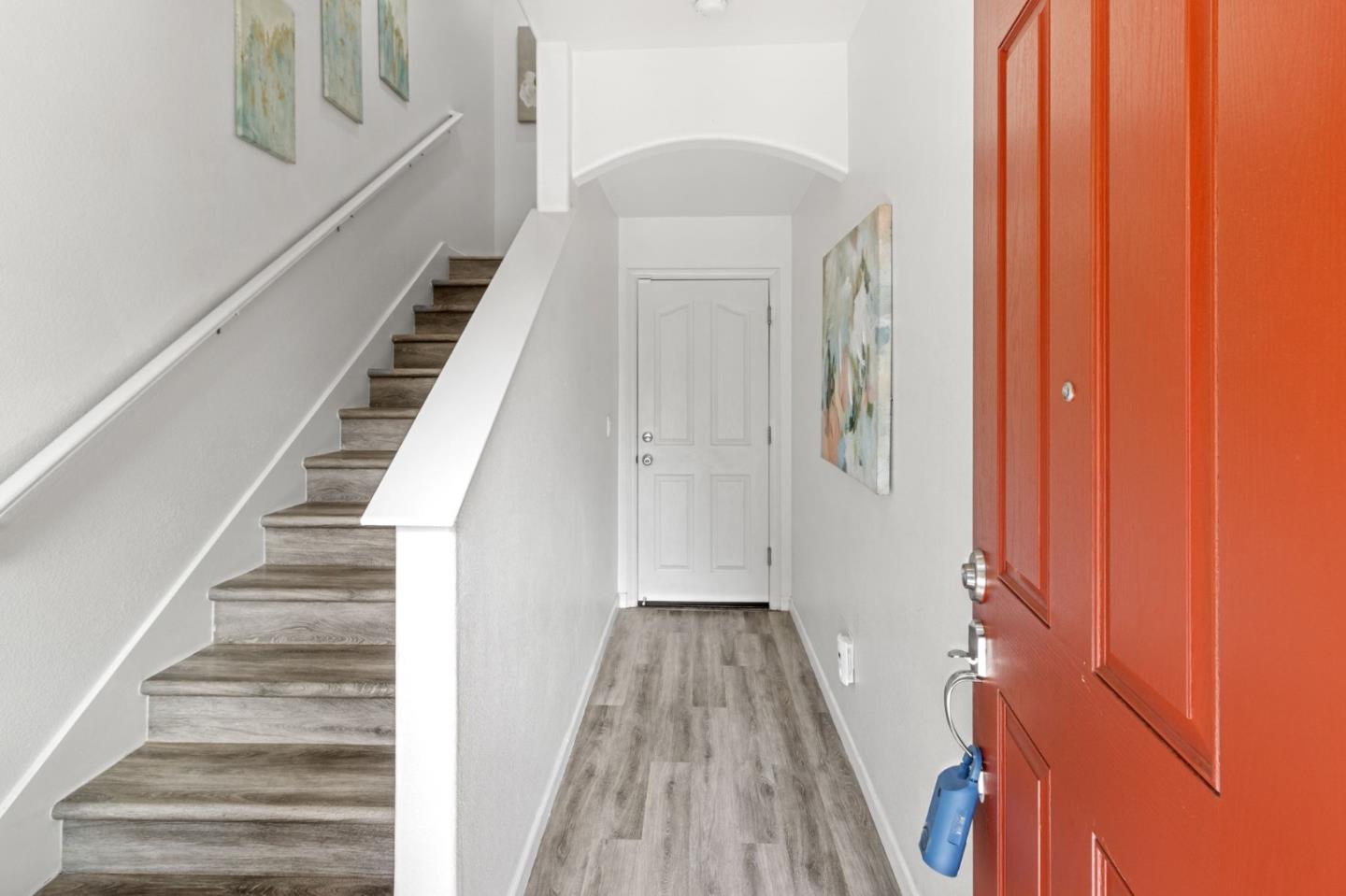 Detail Gallery Image 3 of 26 For 6630 S Mariposa Ln, Dublin,  CA 94568 - 4 Beds | 3/1 Baths