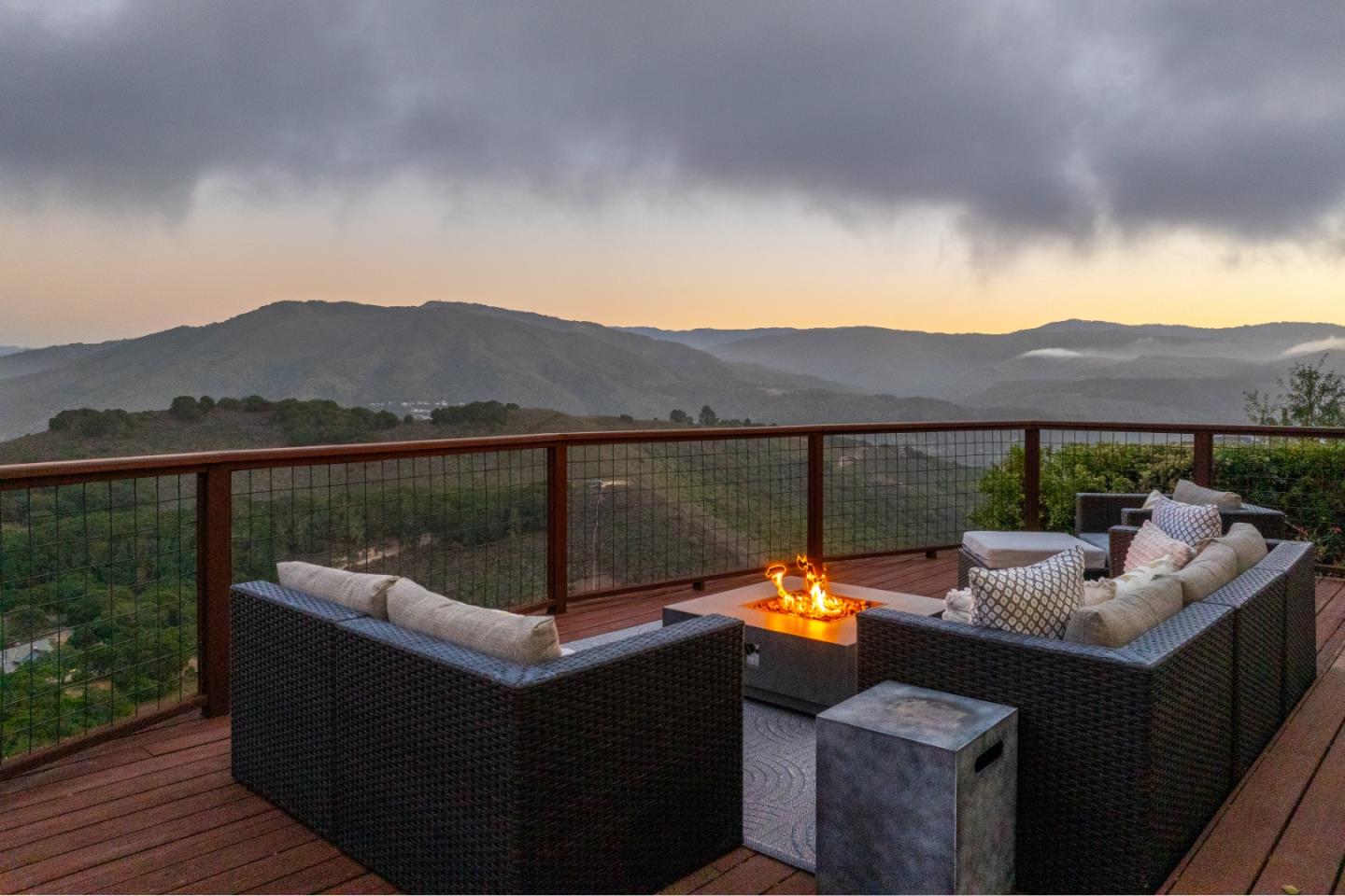 Detail Gallery Image 22 of 34 For 25530 via Paloma, Carmel,  CA 93923 - 3 Beds | 3 Baths