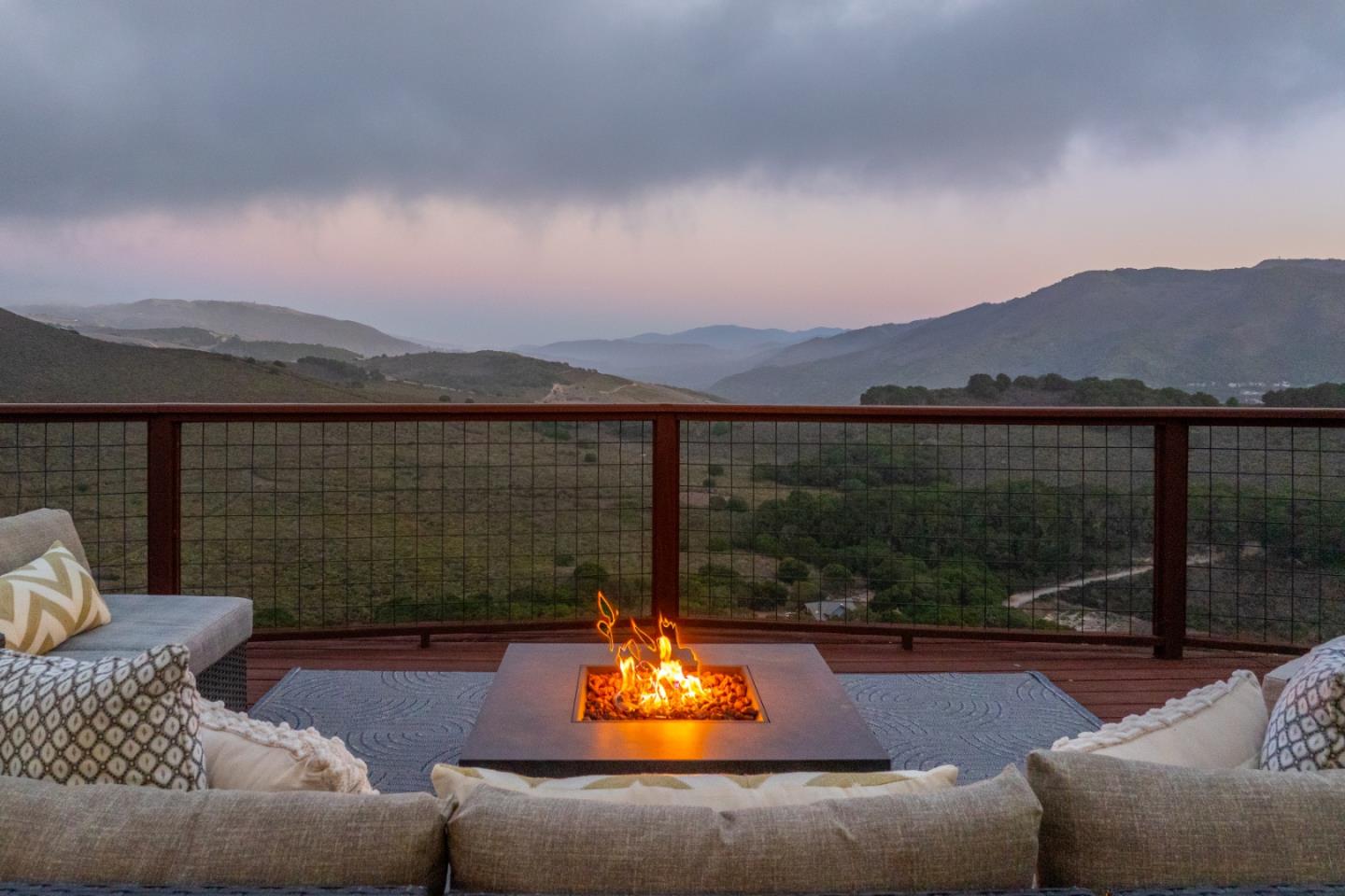 Detail Gallery Image 23 of 34 For 25530 via Paloma, Carmel,  CA 93923 - 3 Beds | 3 Baths