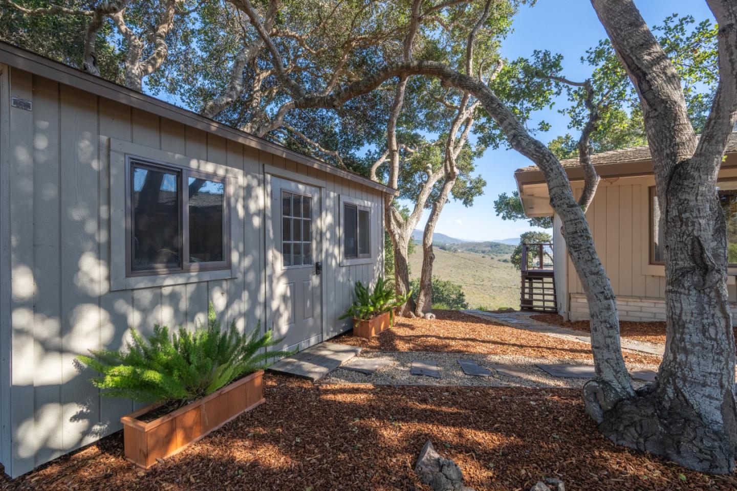 Detail Gallery Image 24 of 34 For 25530 via Paloma, Carmel,  CA 93923 - 3 Beds | 3 Baths