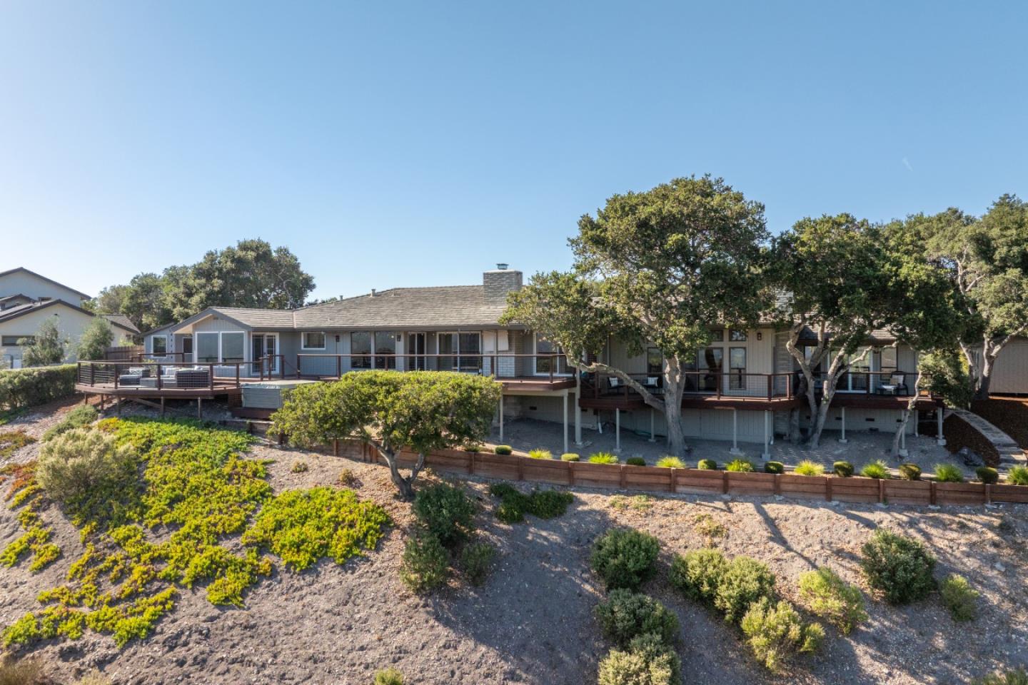 Detail Gallery Image 3 of 34 For 25530 via Paloma, Carmel,  CA 93923 - 3 Beds | 3 Baths