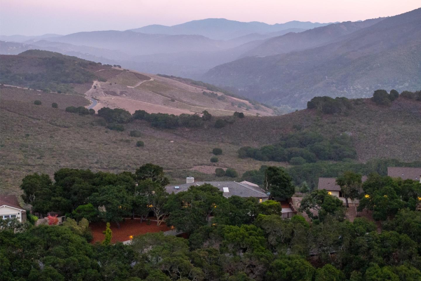 Detail Gallery Image 32 of 34 For 25530 via Paloma, Carmel,  CA 93923 - 3 Beds | 3 Baths