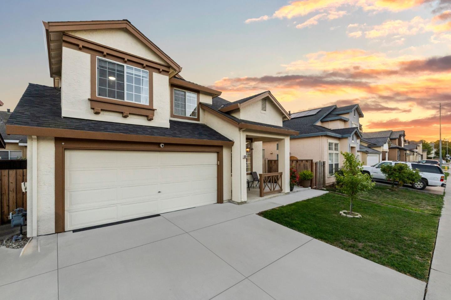 Detail Gallery Image 3 of 55 For 820 Woodcreek Way, Gilroy,  CA 95020 - 4 Beds | 2/1 Baths