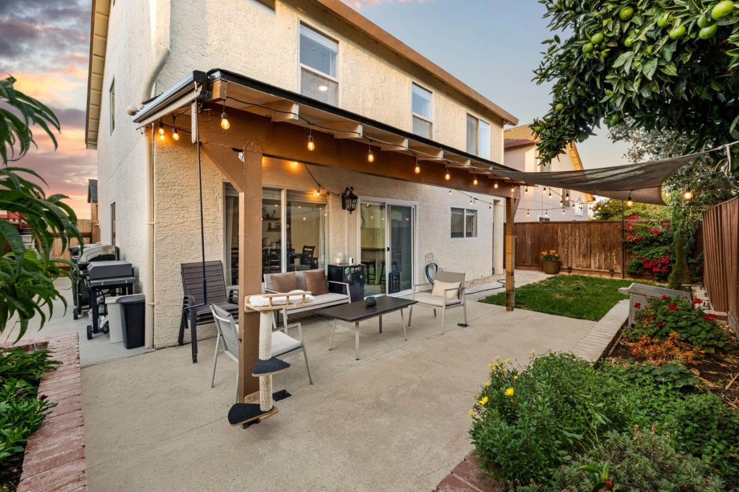 Detail Gallery Image 42 of 55 For 820 Woodcreek Way, Gilroy,  CA 95020 - 4 Beds | 2/1 Baths