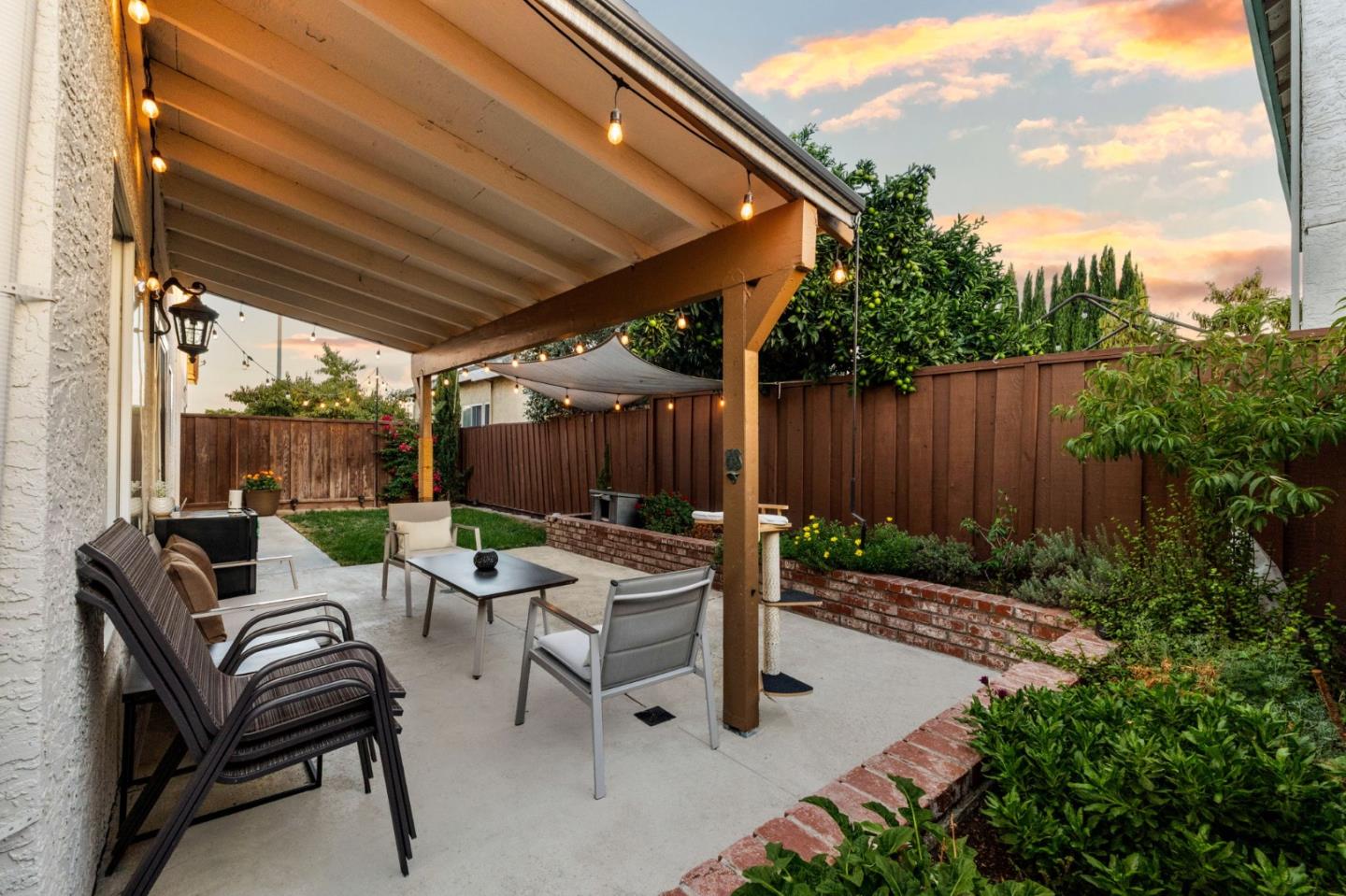 Detail Gallery Image 47 of 55 For 820 Woodcreek Way, Gilroy,  CA 95020 - 4 Beds | 2/1 Baths