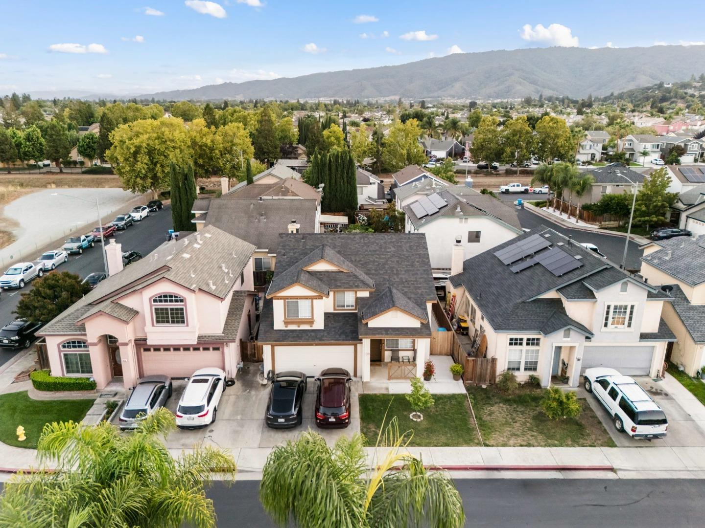 Detail Gallery Image 49 of 55 For 820 Woodcreek Way, Gilroy,  CA 95020 - 4 Beds | 2/1 Baths