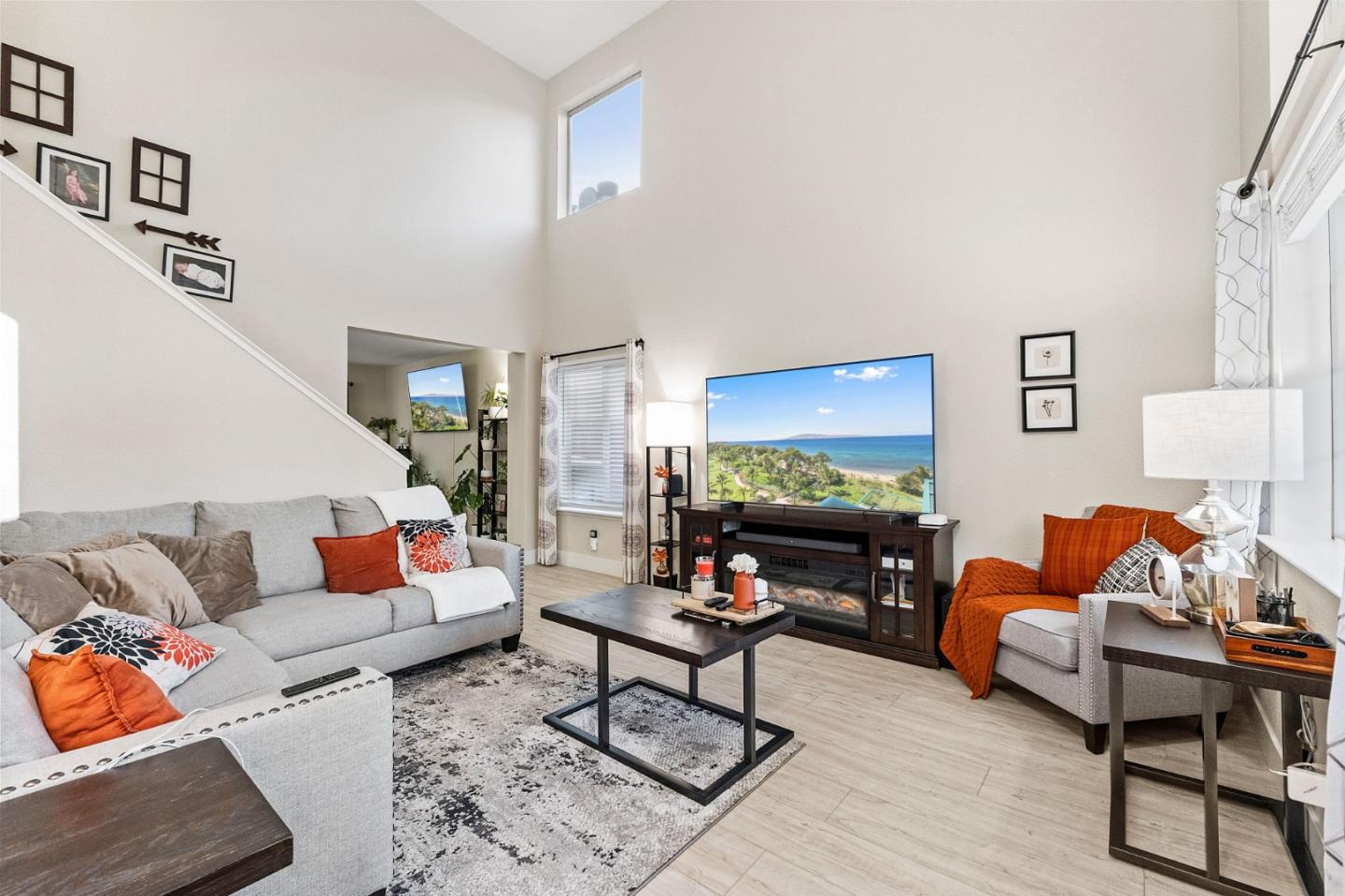 Detail Gallery Image 5 of 55 For 820 Woodcreek Way, Gilroy,  CA 95020 - 4 Beds | 2/1 Baths