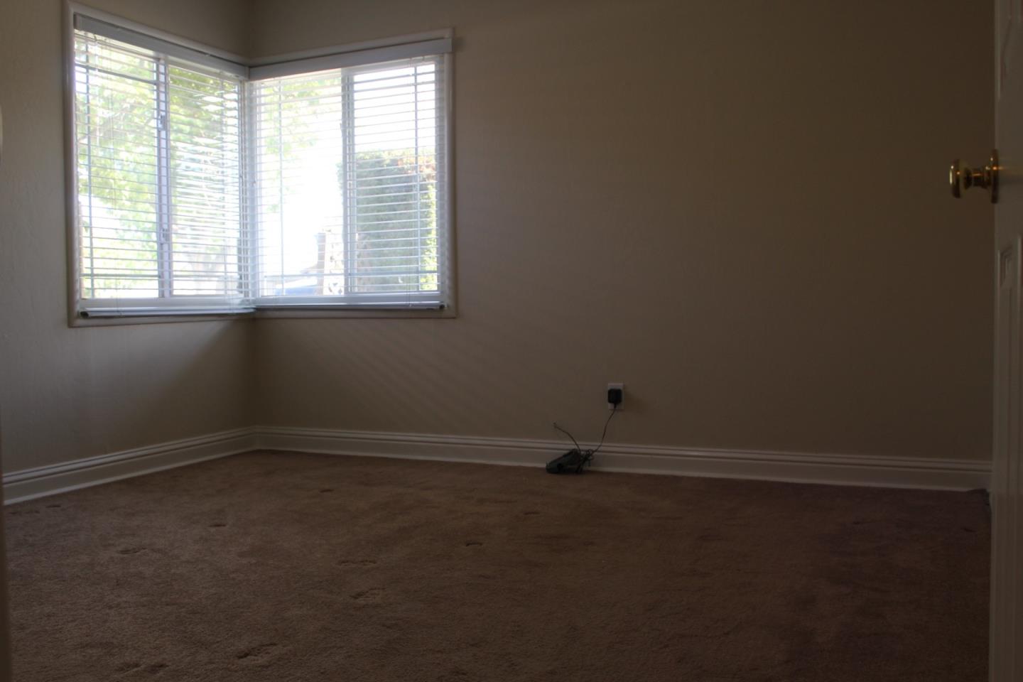 Detail Gallery Image 8 of 18 For 8171 Hanna St, Gilroy,  CA 95020 - 3 Beds | 1/1 Baths