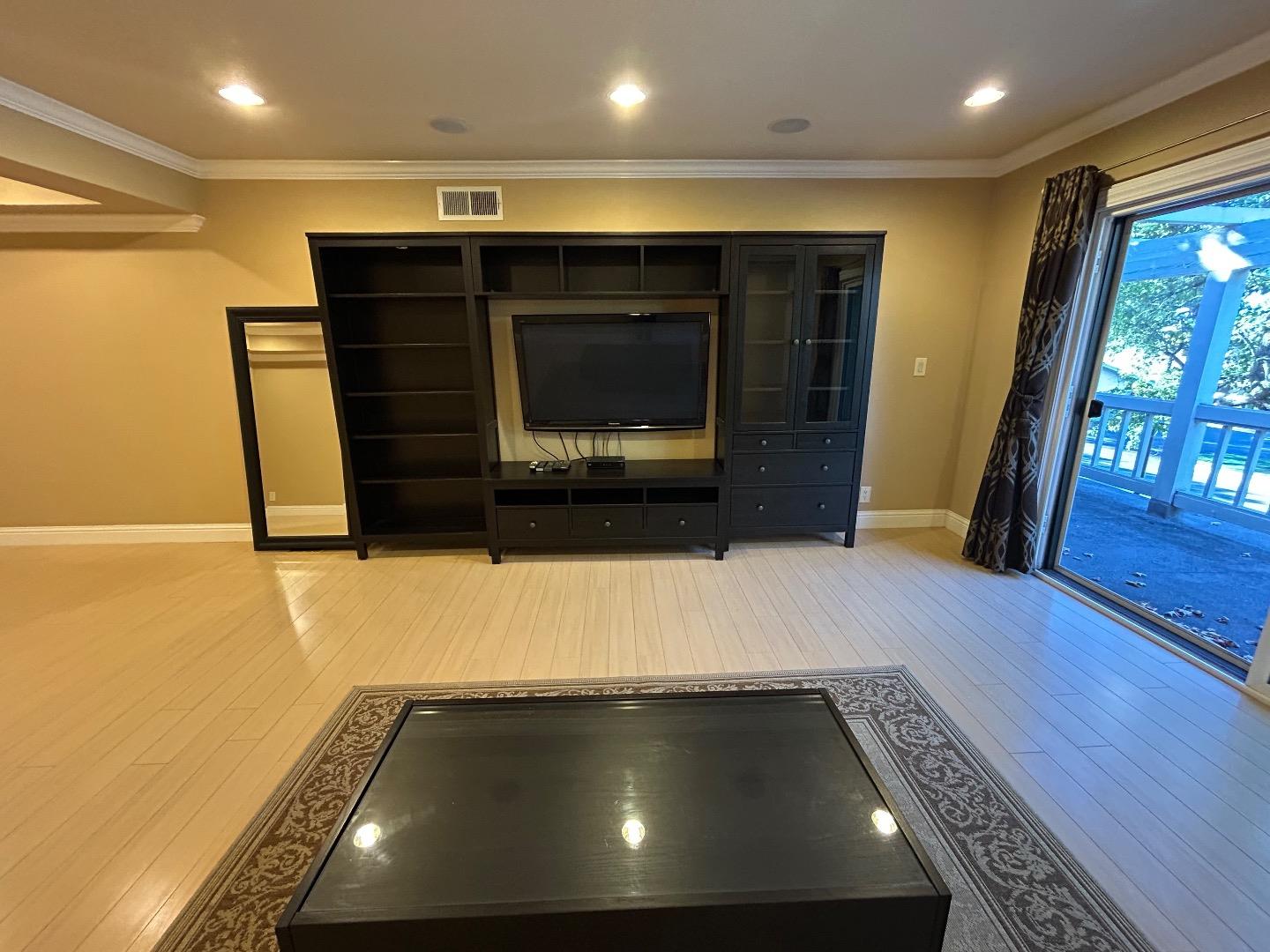 Detail Gallery Image 11 of 37 For 5399 Cribari Crst, San Jose,  CA 95135 - 2 Beds | 2 Baths