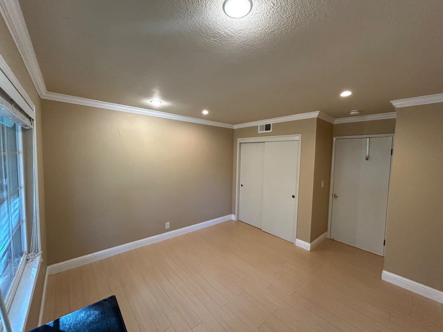 Detail Gallery Image 19 of 37 For 5399 Cribari Crst, San Jose,  CA 95135 - 2 Beds | 2 Baths