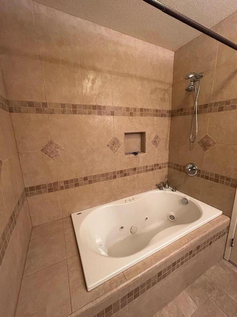 Detail Gallery Image 31 of 37 For 5399 Cribari Crst, San Jose,  CA 95135 - 2 Beds | 2 Baths