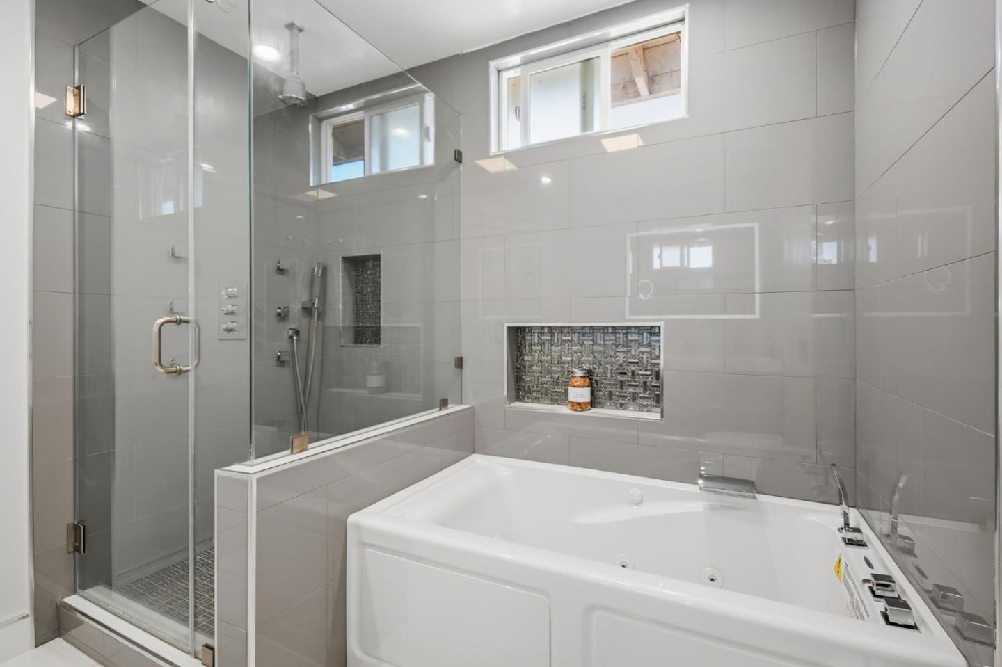 Detail Gallery Image 29 of 56 For 7035 Yorktown Dr, Gilroy,  CA 95020 - 5 Beds | 3 Baths