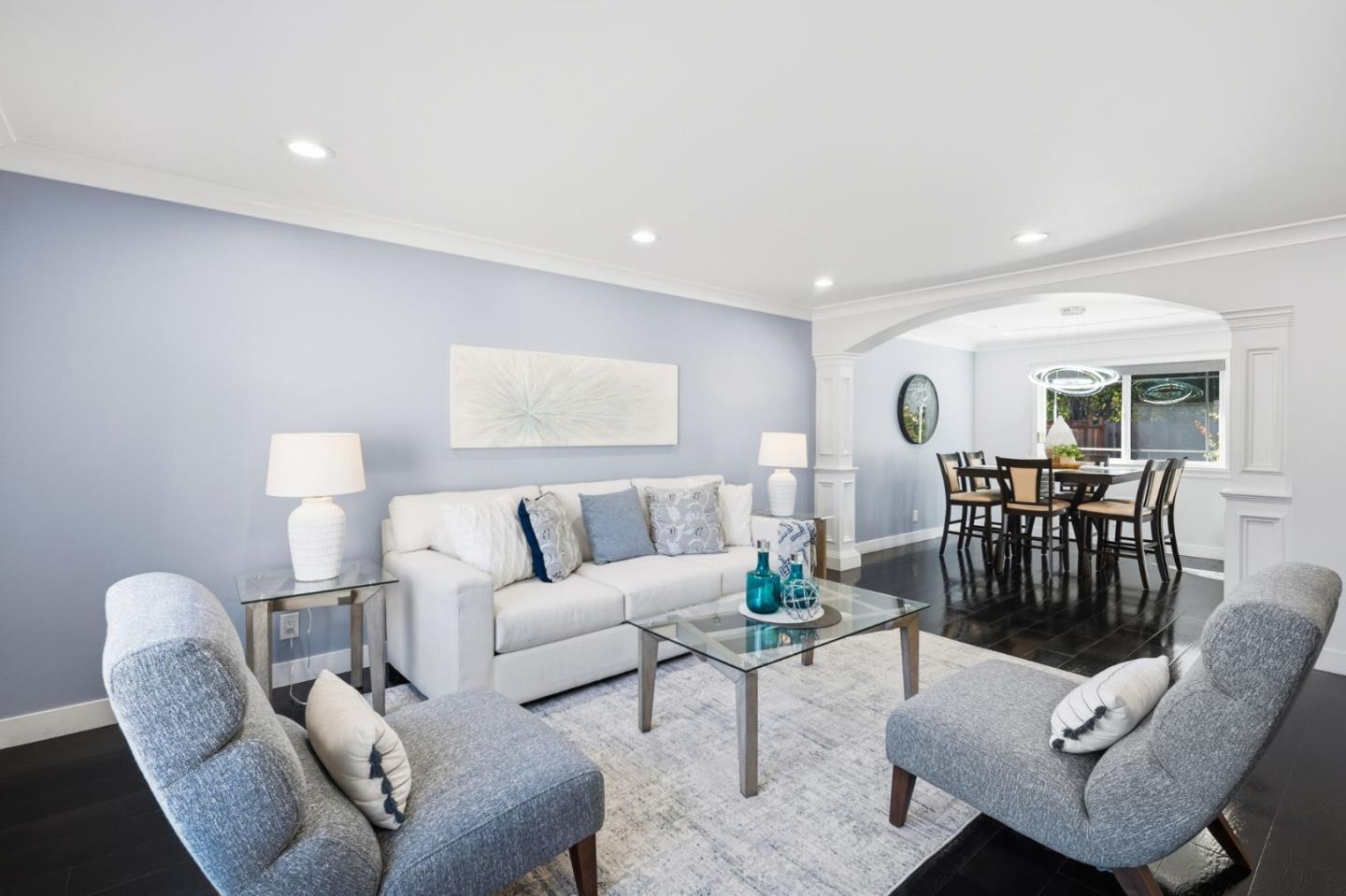 Detail Gallery Image 3 of 56 For 7035 Yorktown Dr, Gilroy,  CA 95020 - 5 Beds | 3 Baths