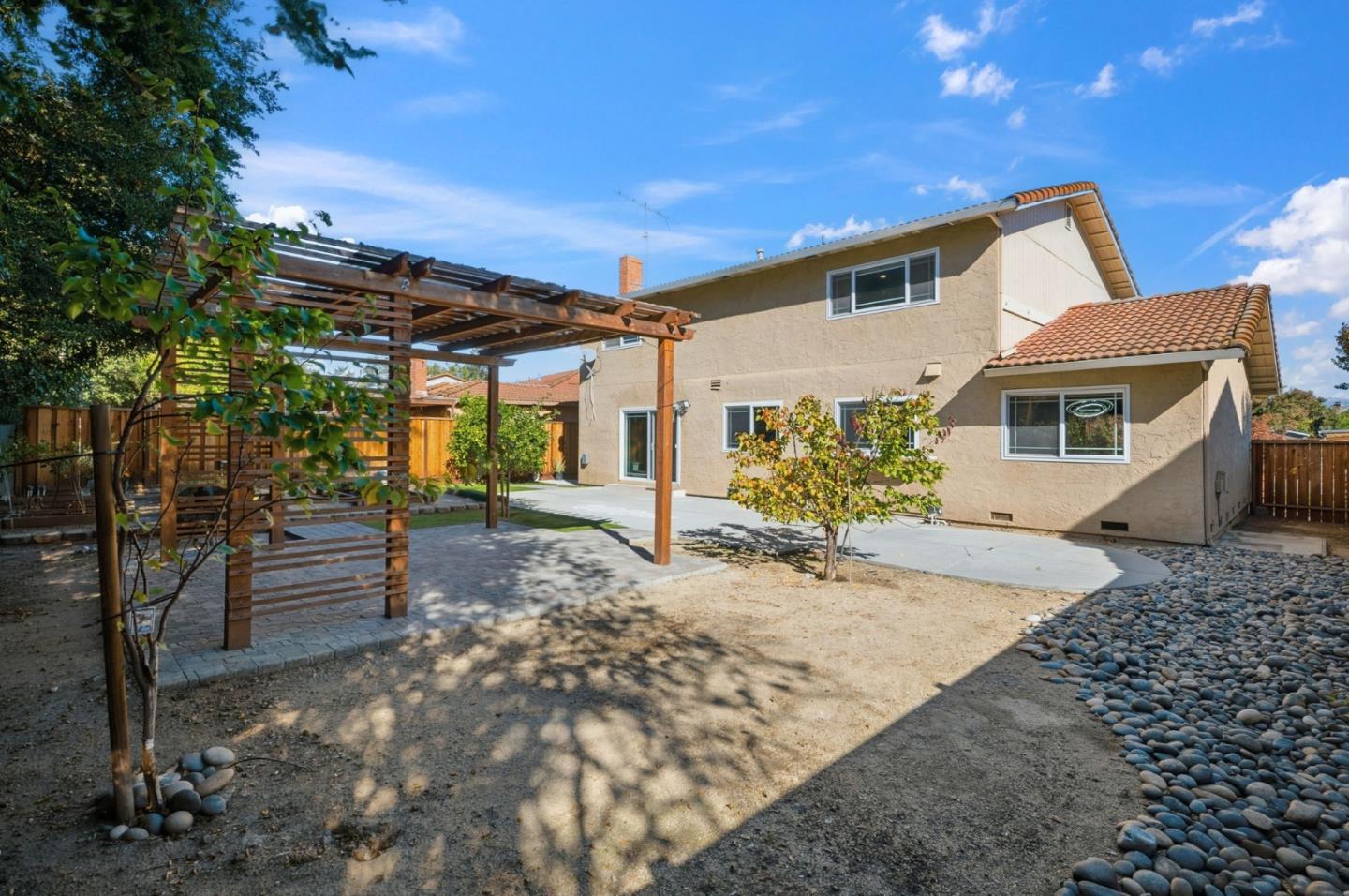 Detail Gallery Image 37 of 56 For 7035 Yorktown Dr, Gilroy,  CA 95020 - 5 Beds | 3 Baths