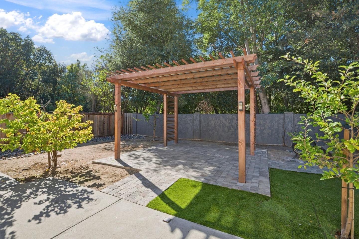 Detail Gallery Image 41 of 56 For 7035 Yorktown Dr, Gilroy,  CA 95020 - 5 Beds | 3 Baths