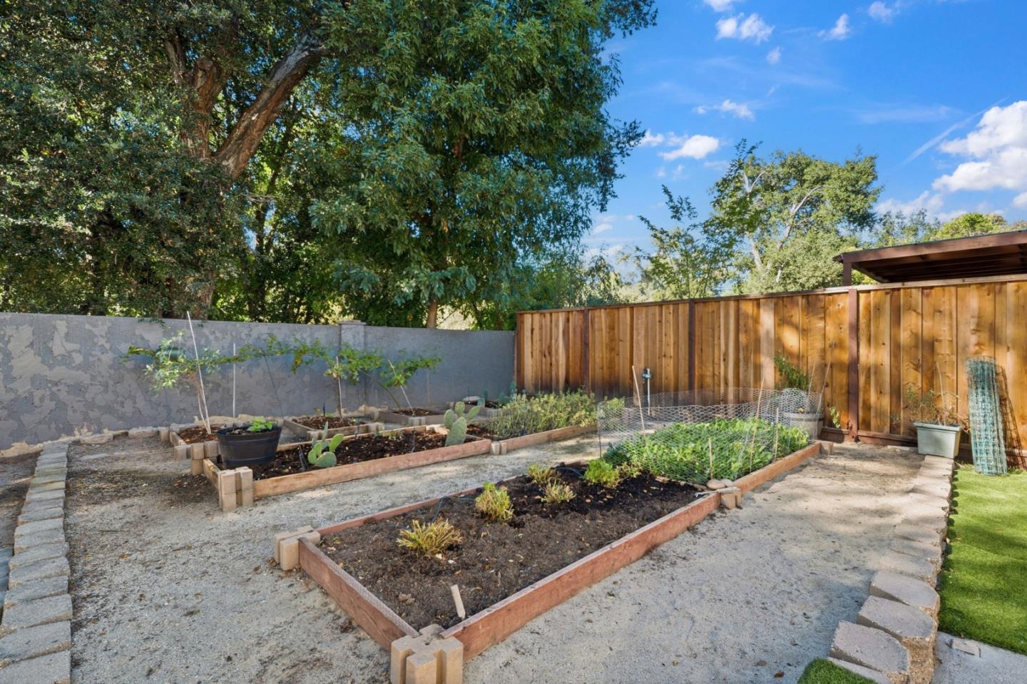 Detail Gallery Image 42 of 56 For 7035 Yorktown Dr, Gilroy,  CA 95020 - 5 Beds | 3 Baths