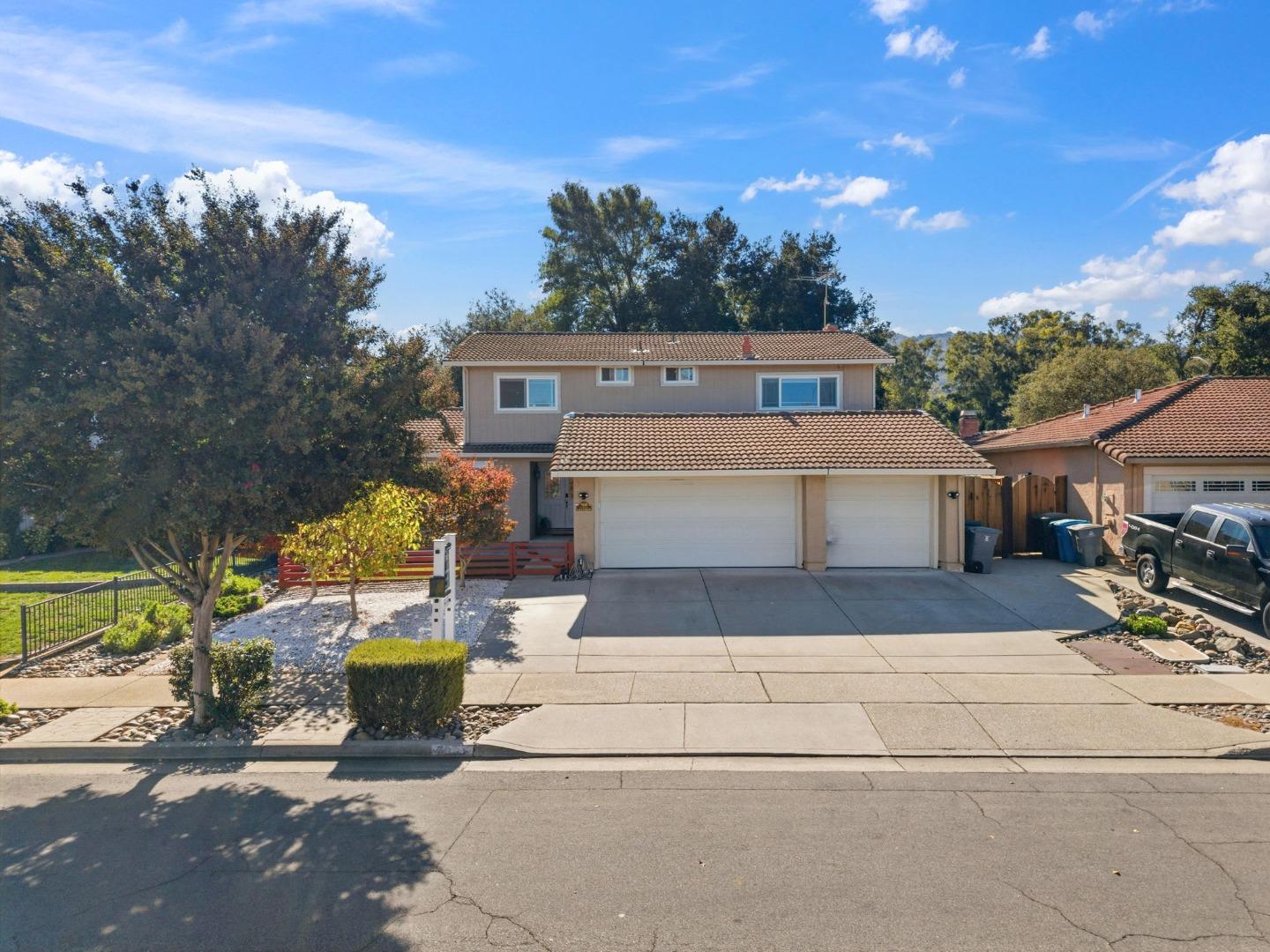 Detail Gallery Image 43 of 56 For 7035 Yorktown Dr, Gilroy,  CA 95020 - 5 Beds | 3 Baths