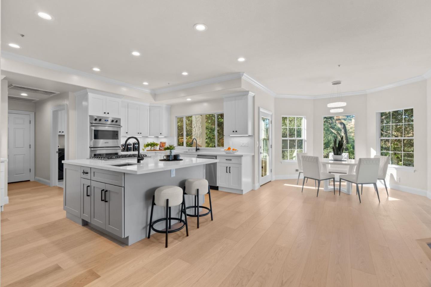 Detail Gallery Image 11 of 85 For 1205 Teresa Ln, Morgan Hill,  CA 95037 - 5 Beds | 3 Baths