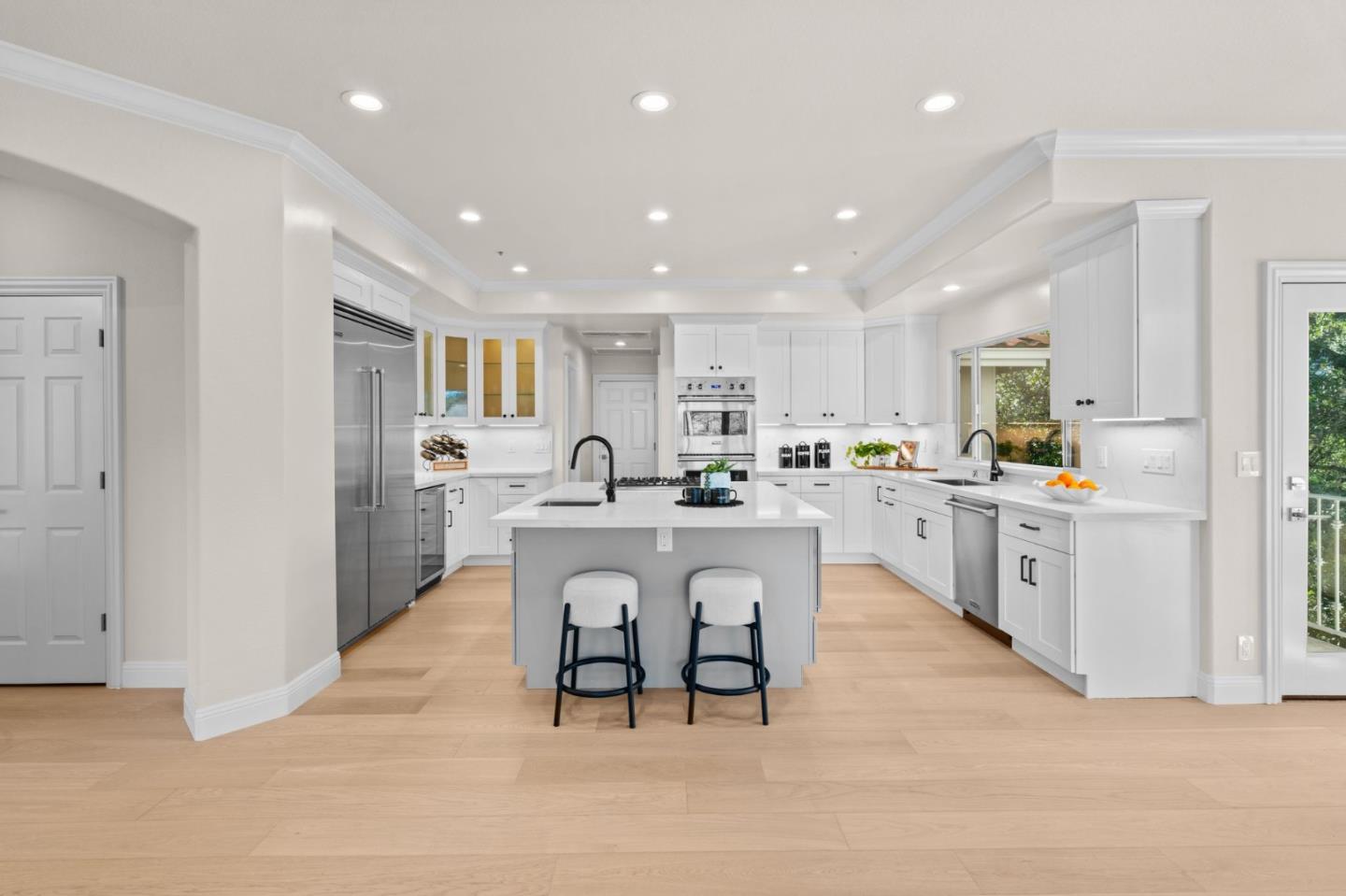 Detail Gallery Image 12 of 85 For 1205 Teresa Ln, Morgan Hill,  CA 95037 - 5 Beds | 3 Baths