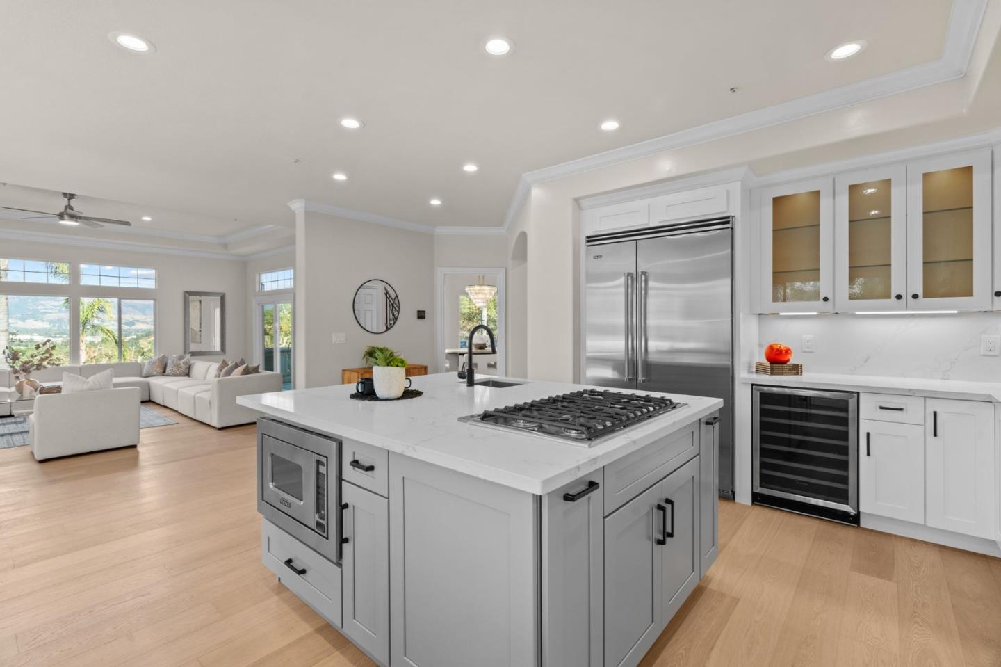 Detail Gallery Image 15 of 85 For 1205 Teresa Ln, Morgan Hill,  CA 95037 - 5 Beds | 3 Baths