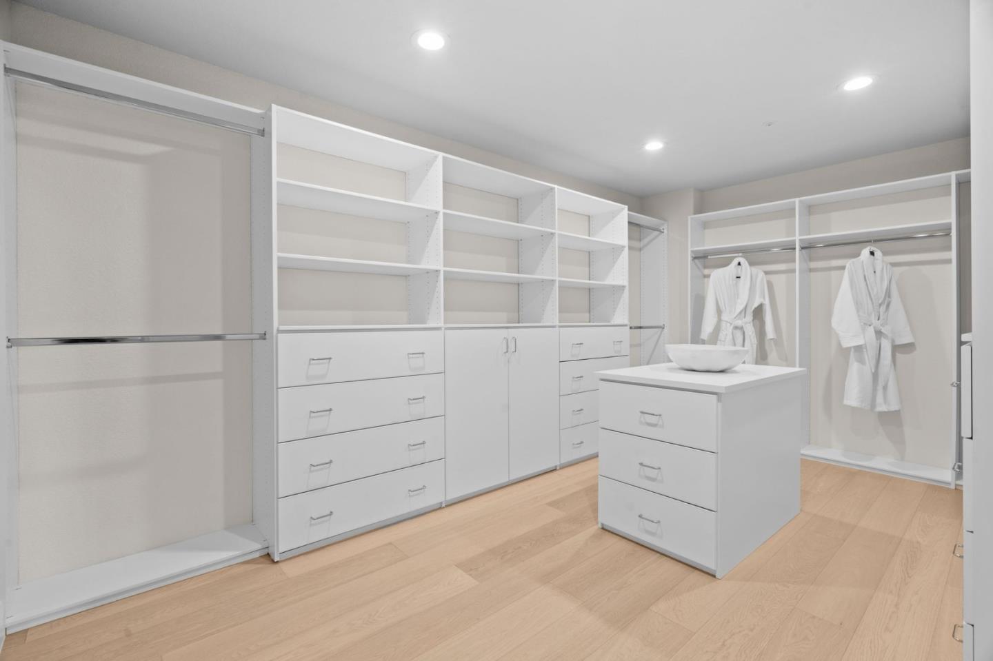 Detail Gallery Image 36 of 85 For 1205 Teresa Ln, Morgan Hill,  CA 95037 - 5 Beds | 3 Baths