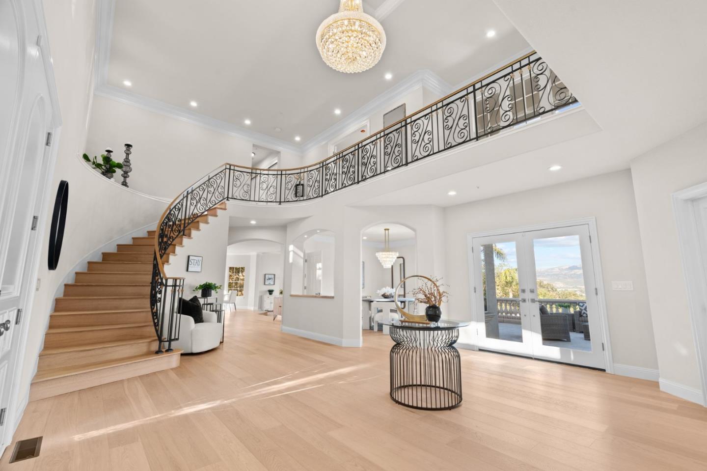 Detail Gallery Image 6 of 85 For 1205 Teresa Ln, Morgan Hill,  CA 95037 - 5 Beds | 3 Baths