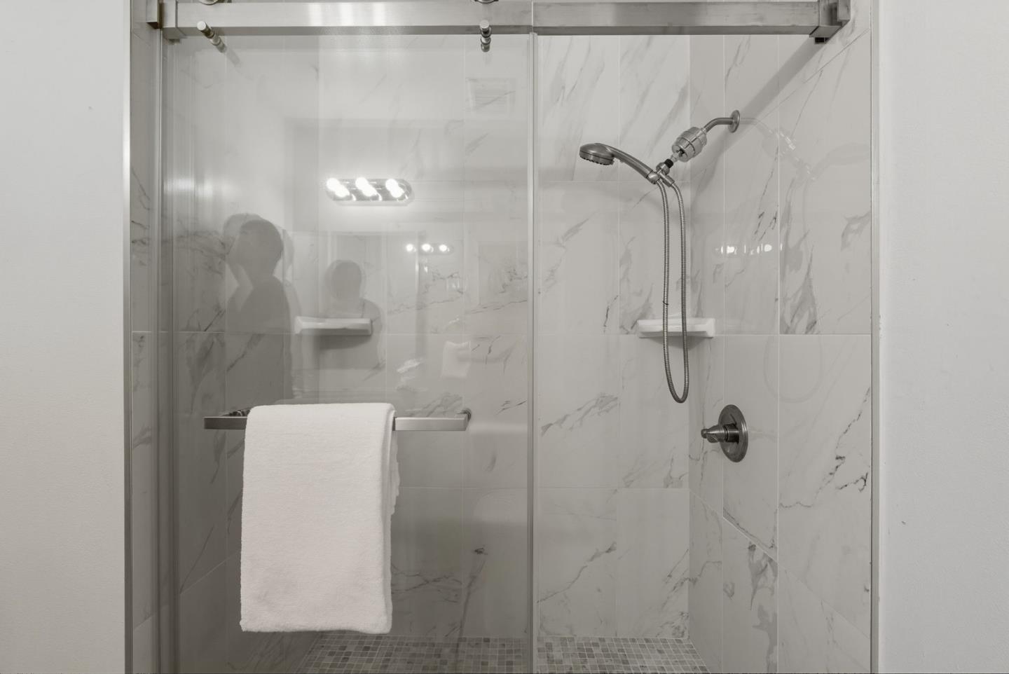 Detail Gallery Image 30 of 60 For 2421 Arf Ave, Hayward,  CA 94545 - 4 Beds | 2/1 Baths