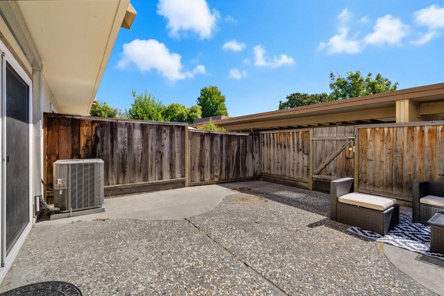 Detail Gallery Image 33 of 60 For 2421 Arf Ave, Hayward,  CA 94545 - 4 Beds | 2/1 Baths