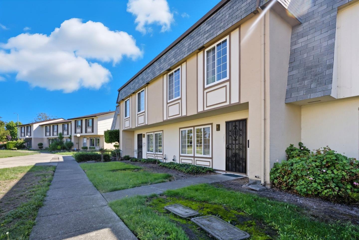 Detail Gallery Image 38 of 60 For 2421 Arf Ave, Hayward,  CA 94545 - 4 Beds | 2/1 Baths