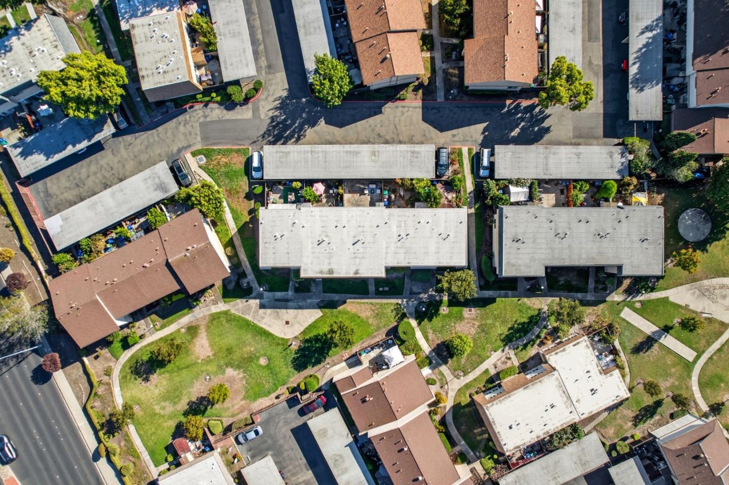 Detail Gallery Image 39 of 60 For 2421 Arf Ave, Hayward,  CA 94545 - 4 Beds | 2/1 Baths