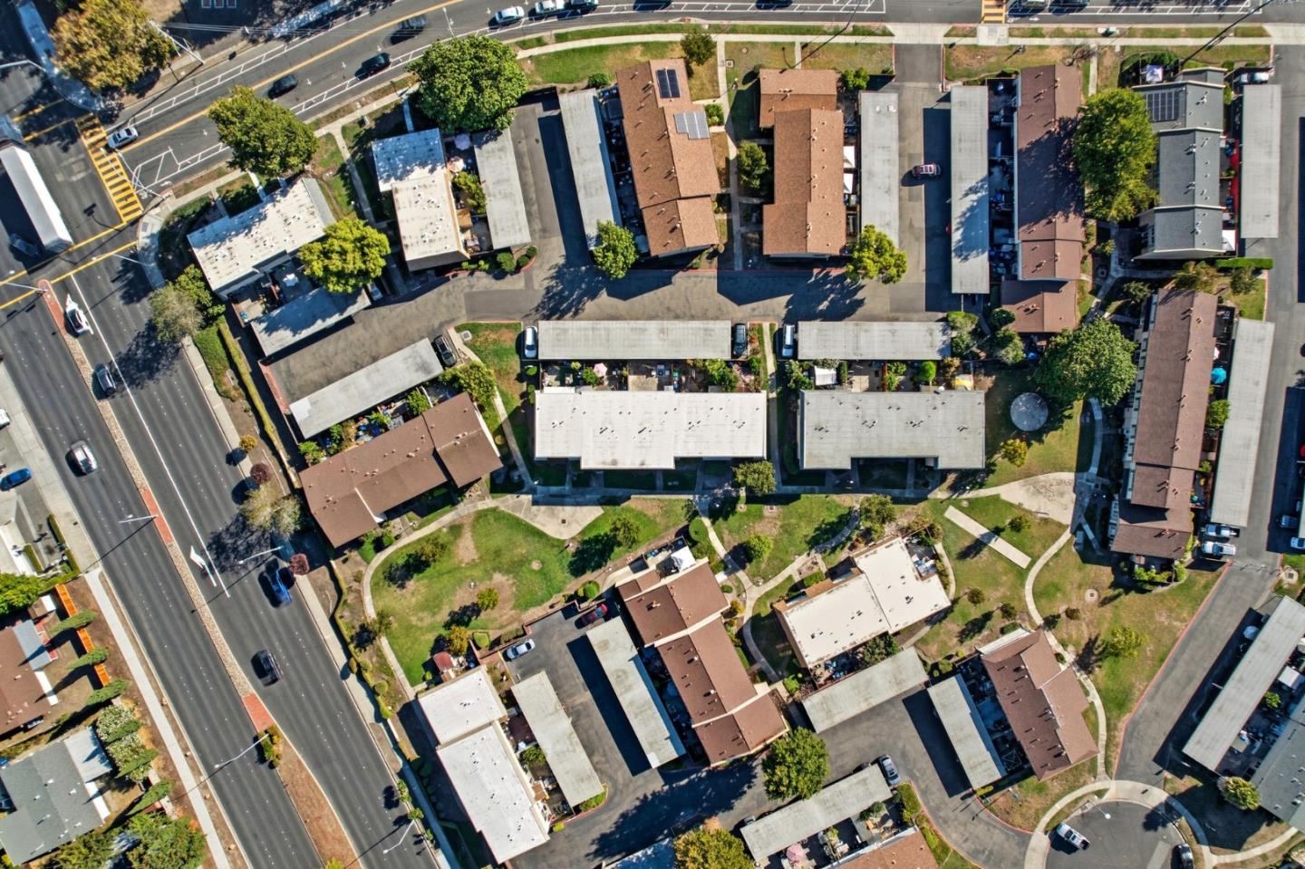 Detail Gallery Image 40 of 60 For 2421 Arf Ave, Hayward,  CA 94545 - 4 Beds | 2/1 Baths