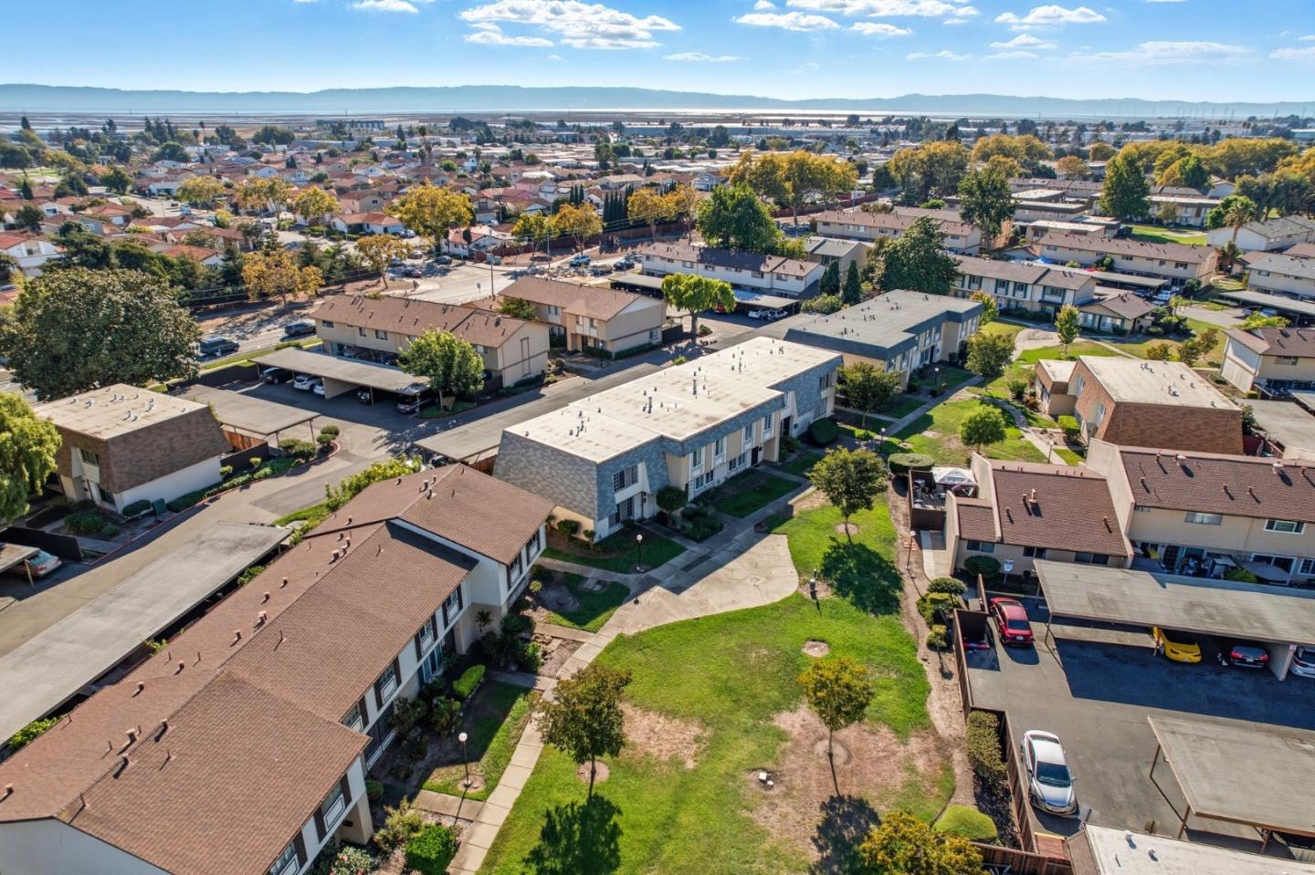 Detail Gallery Image 45 of 60 For 2421 Arf Ave, Hayward,  CA 94545 - 4 Beds | 2/1 Baths