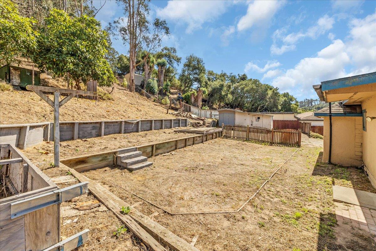 Detail Gallery Image 13 of 38 For 7125 Tustin Rd, Salinas,  CA 93907 - 2 Beds | 2 Baths